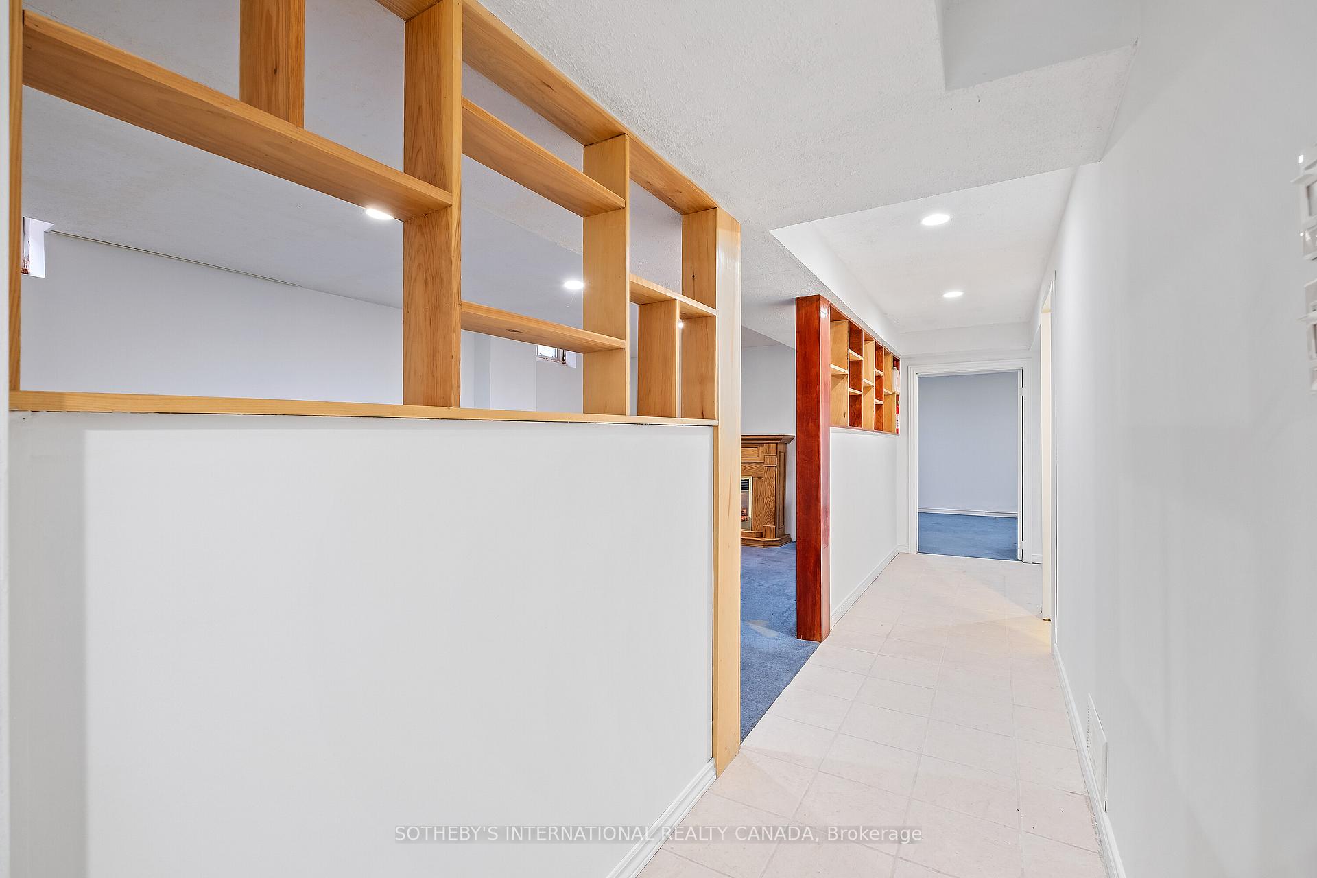 3631 Cherrington Crescent