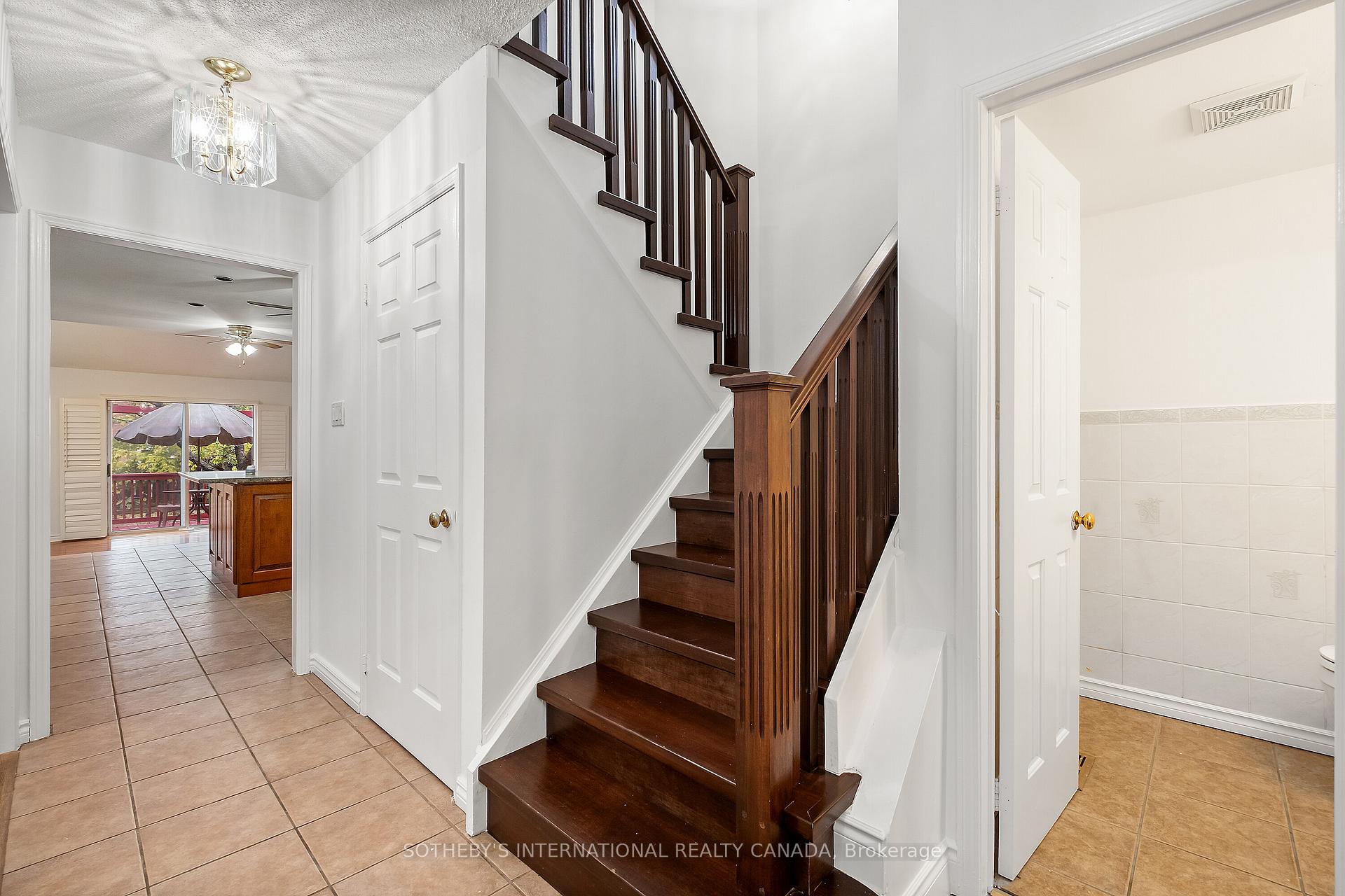 3631 Cherrington Crescent