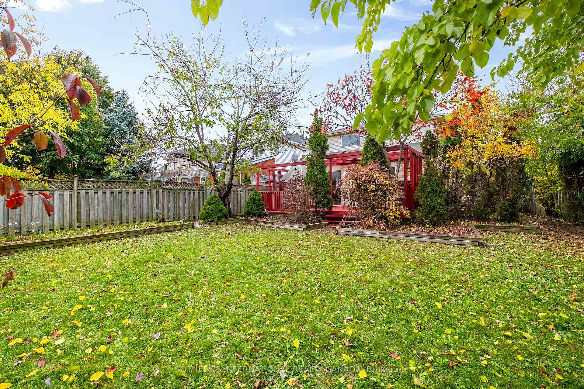 3631 Cherrington Crescent