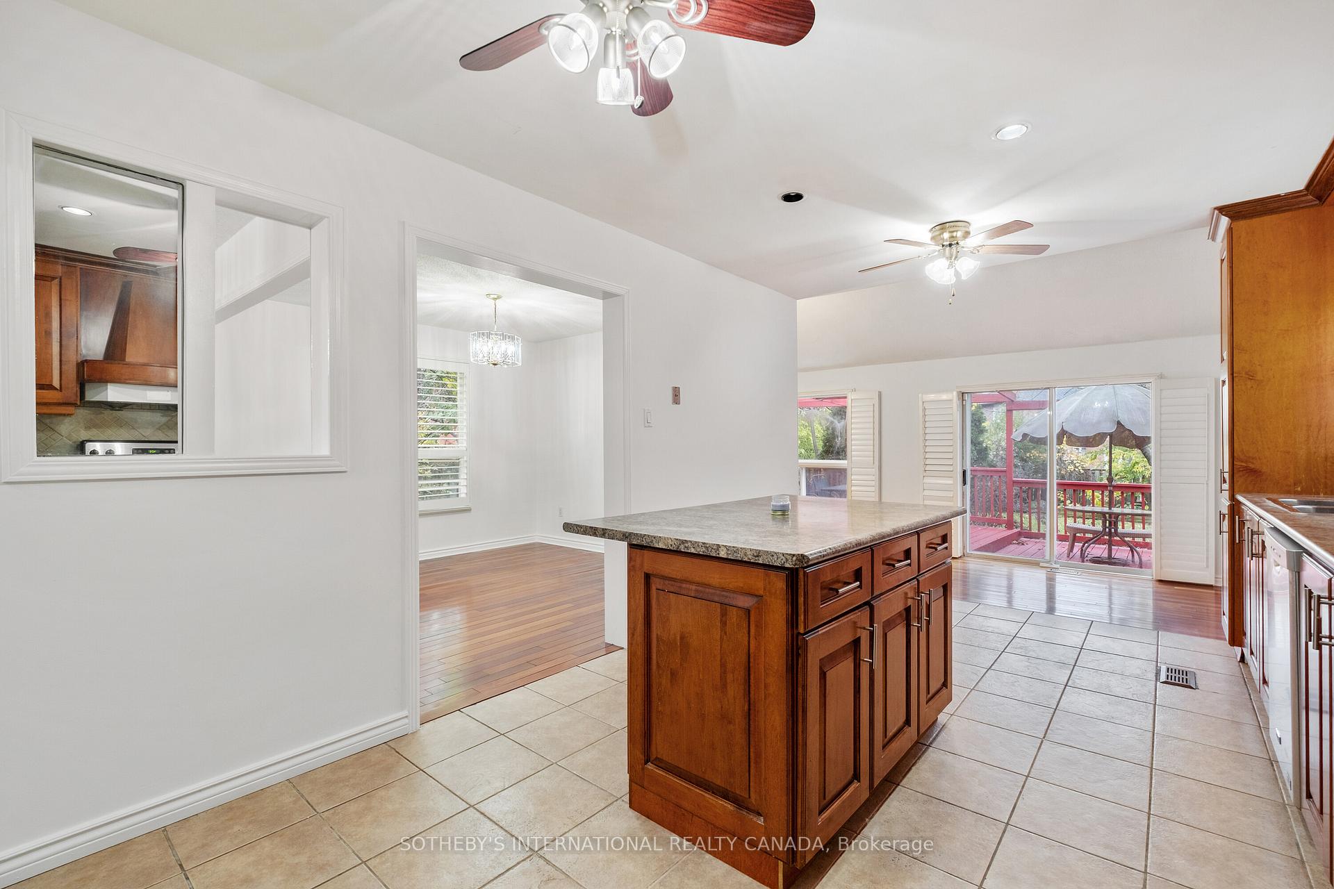 3631 Cherrington Crescent
