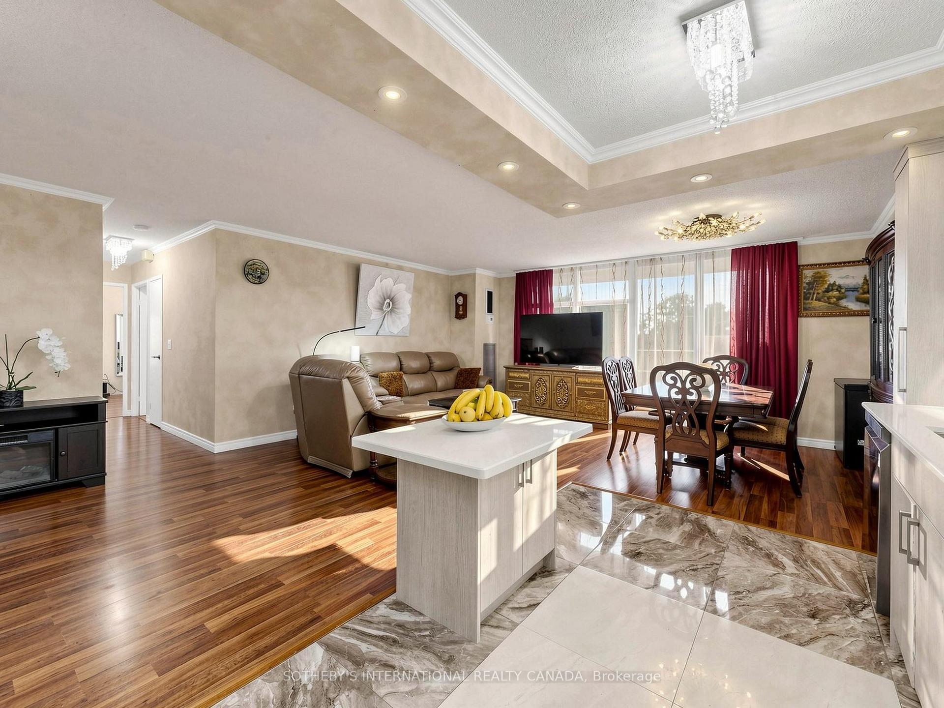 135 Marlee Avenue 403