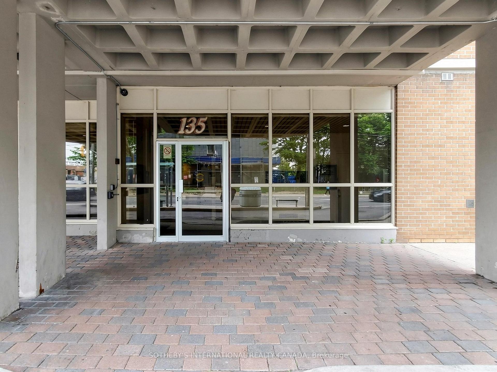 135 Marlee Avenue 403