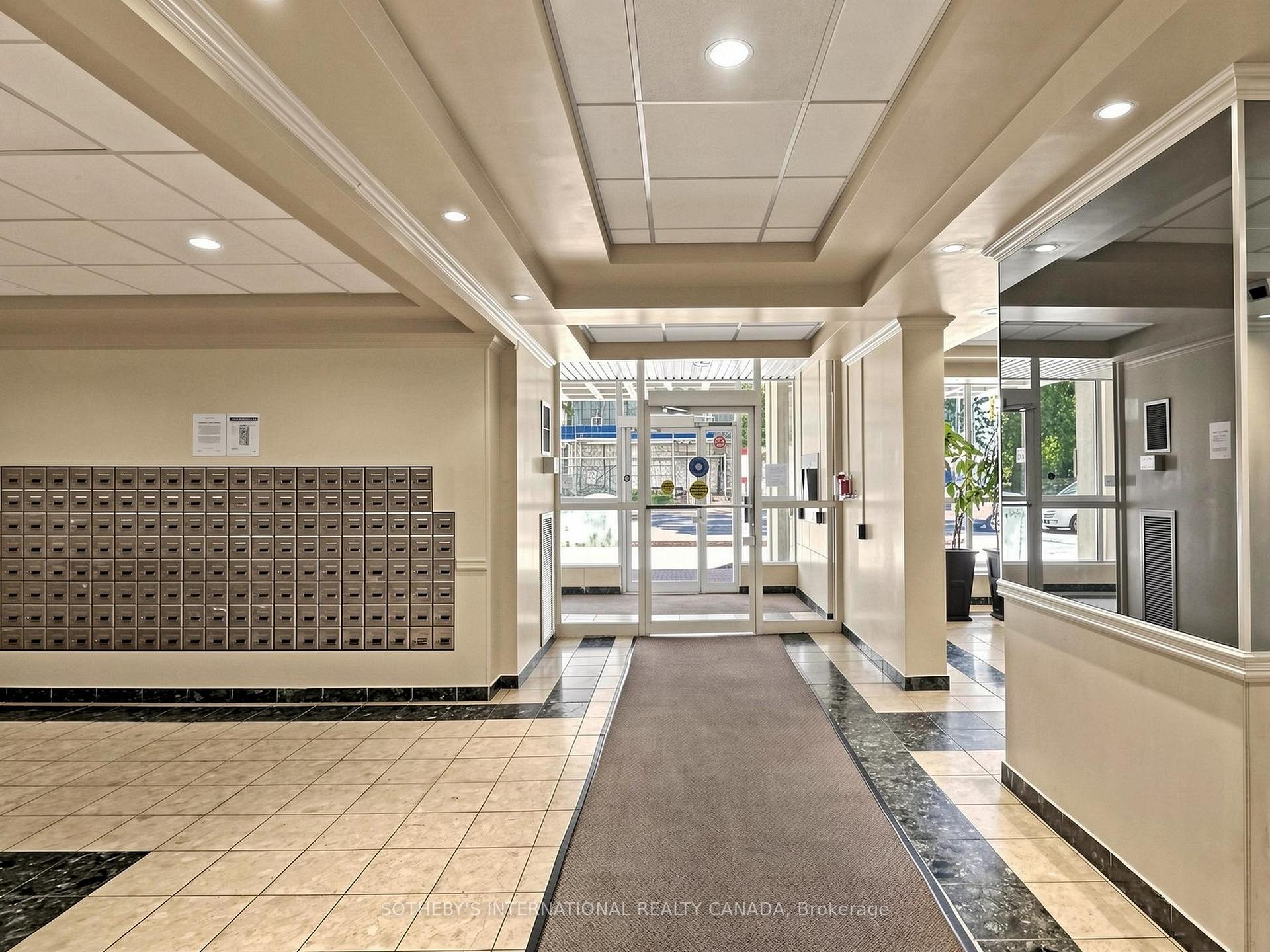 135 Marlee Avenue 403