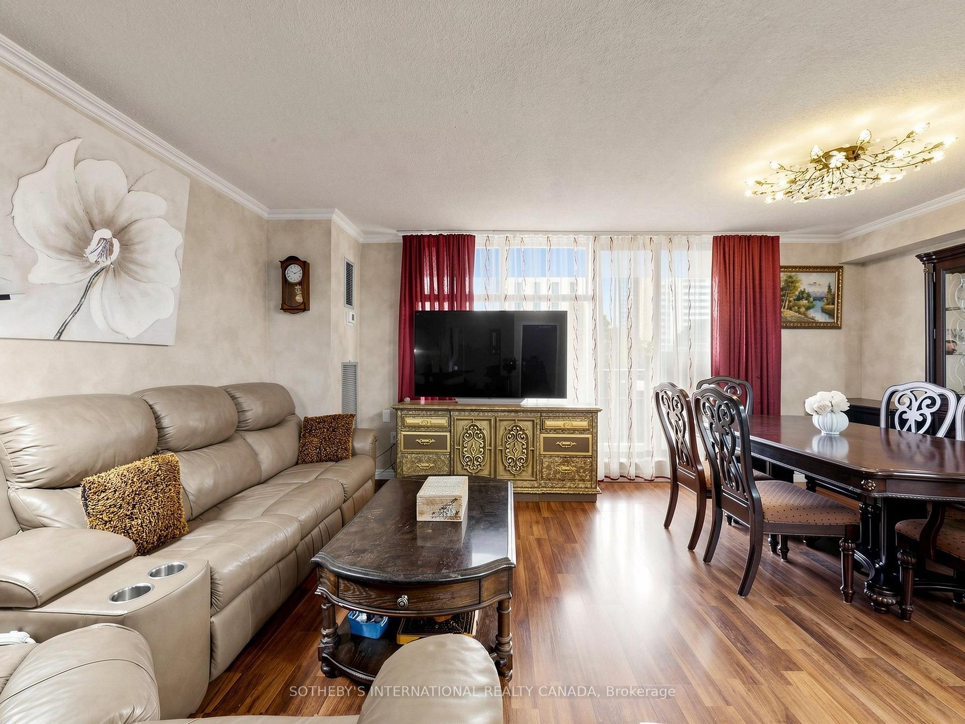 135 Marlee Avenue 403