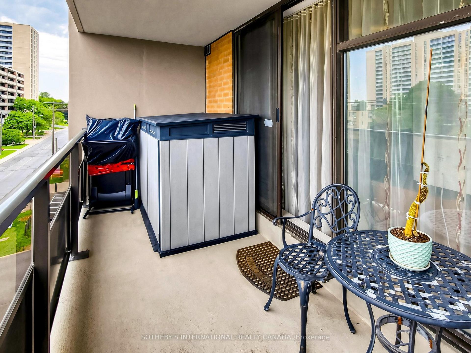 135 Marlee Avenue 403