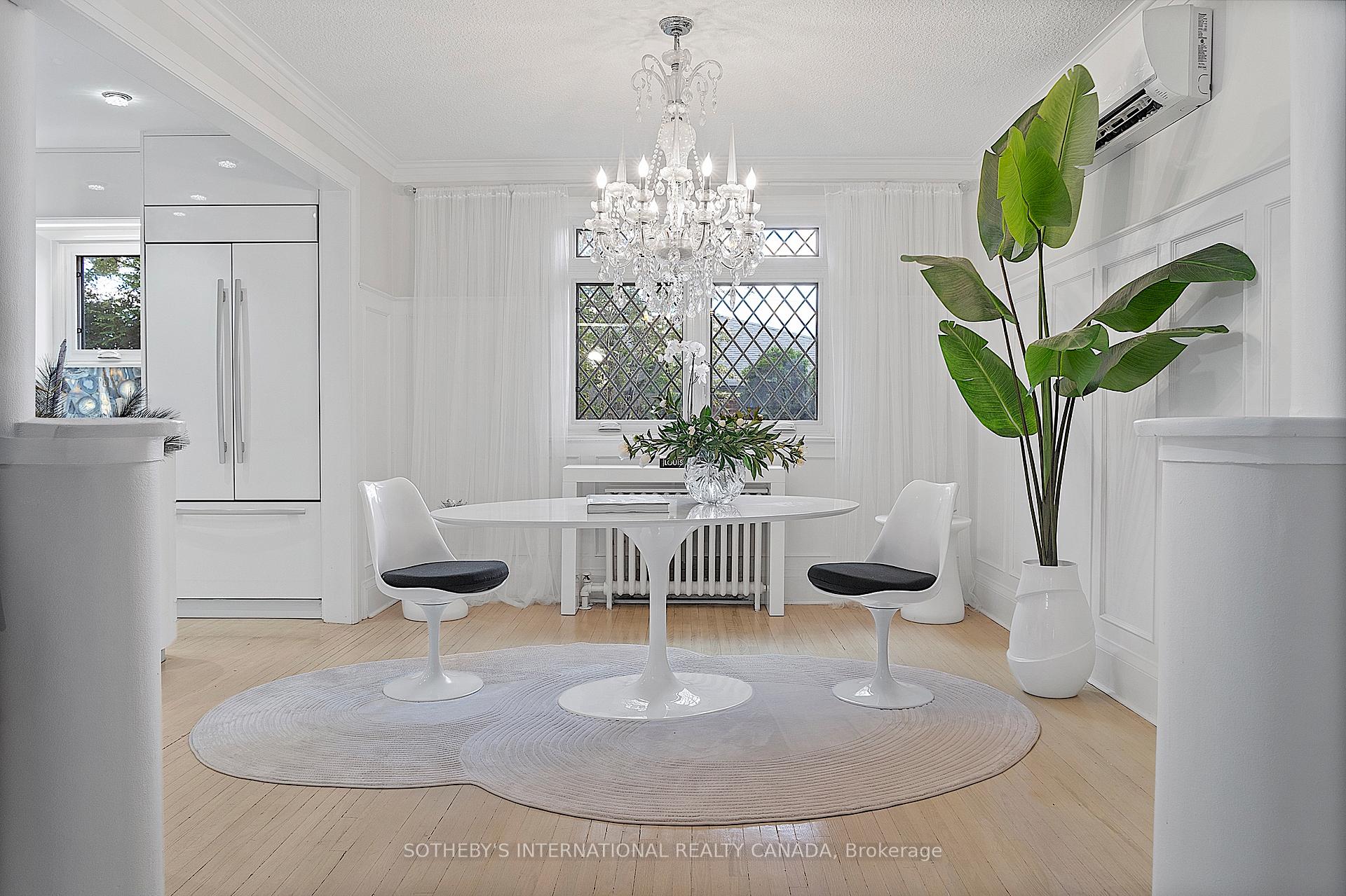 4009 Bloor Street W