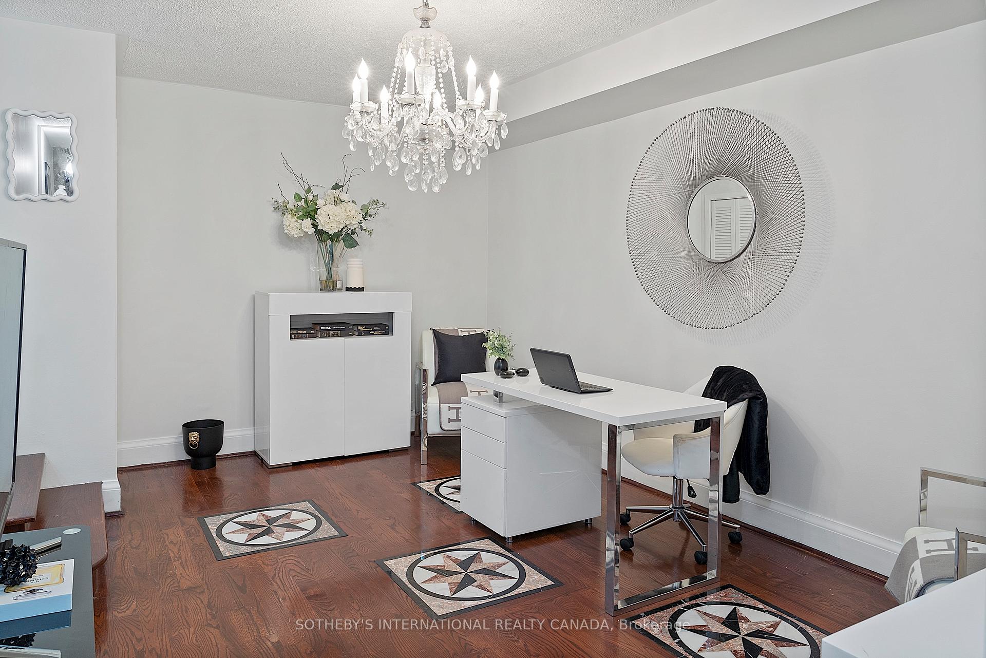 4009 Bloor Street W