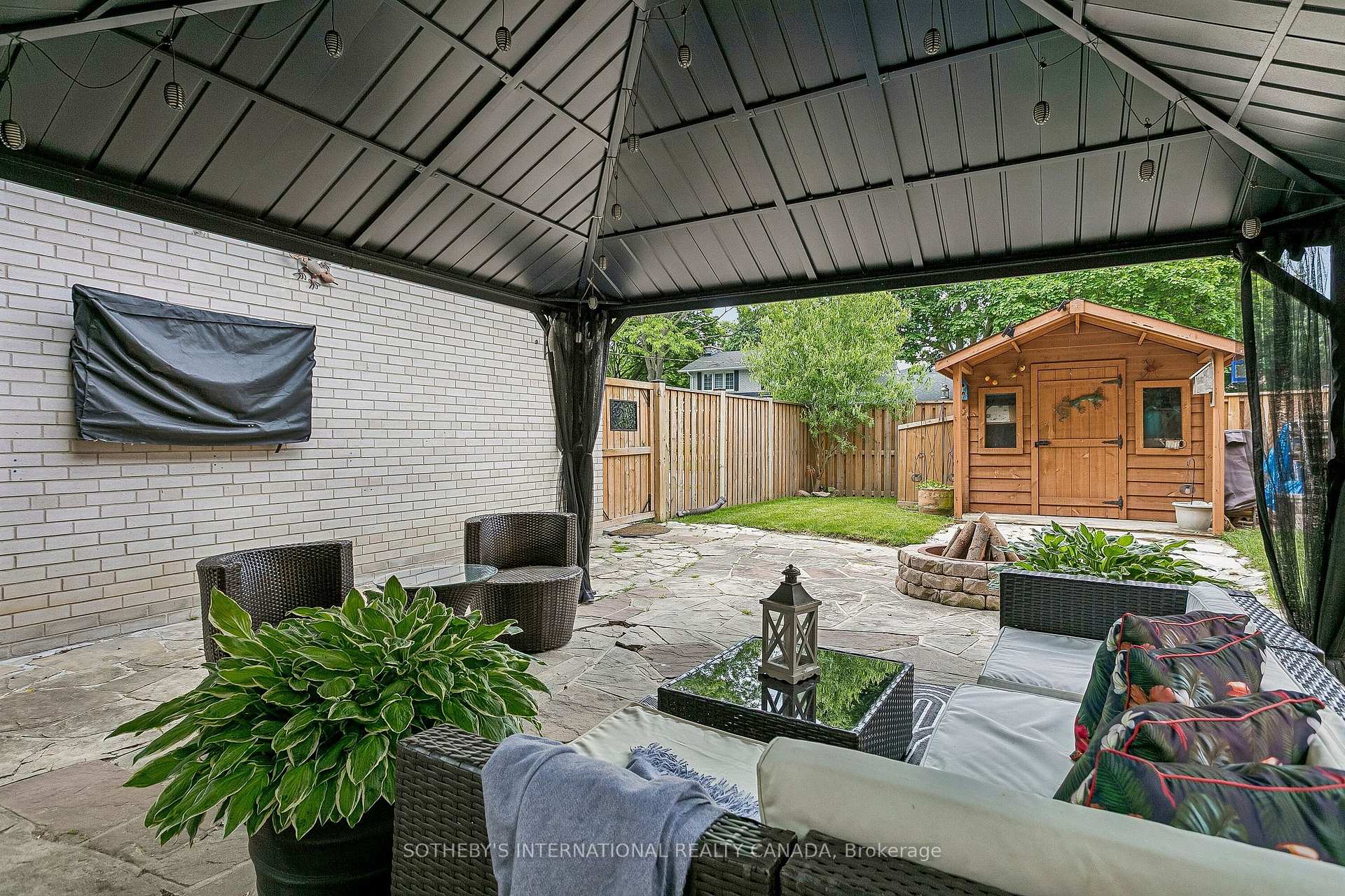 35 Shadwick Drive