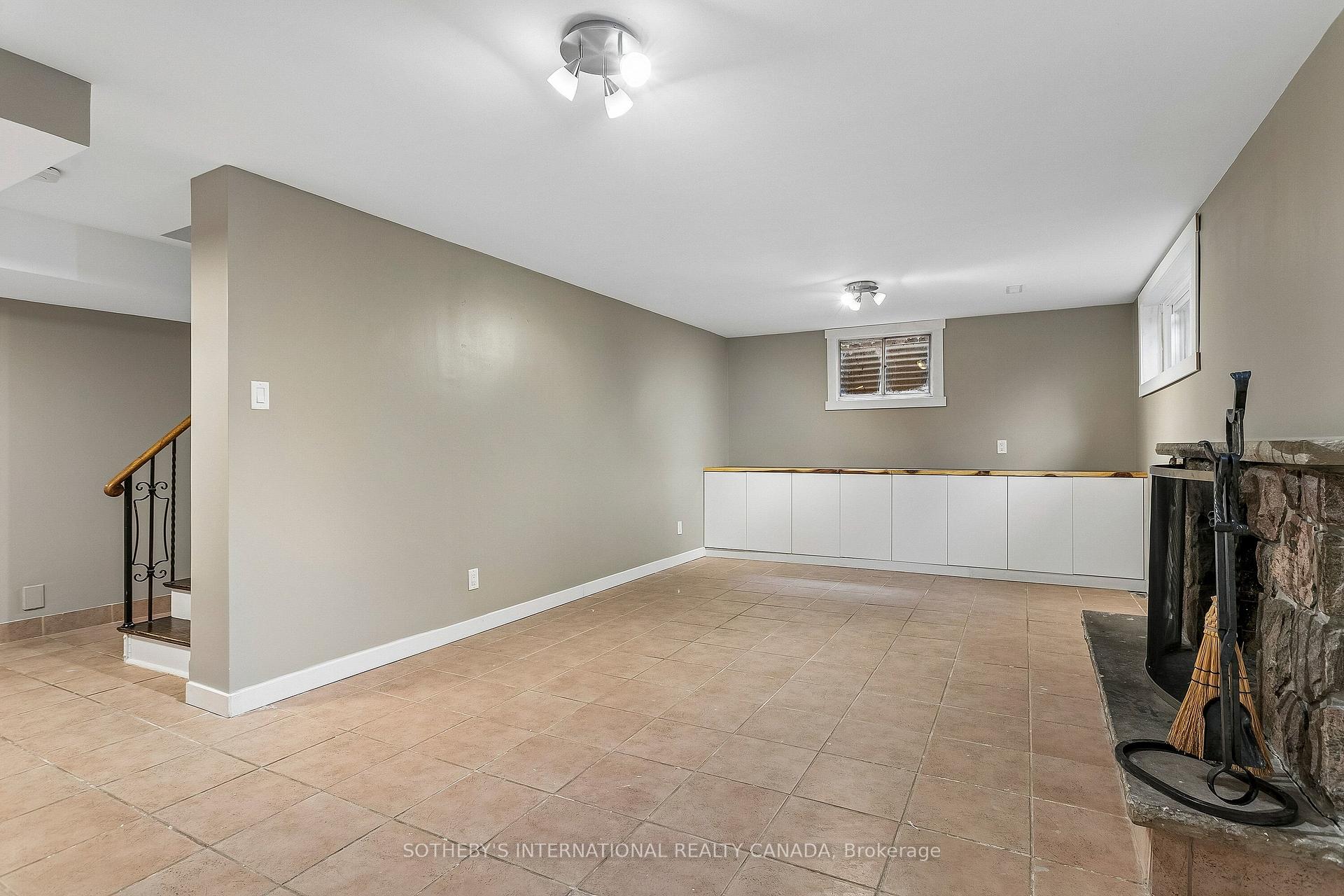 35 Shadwick Drive