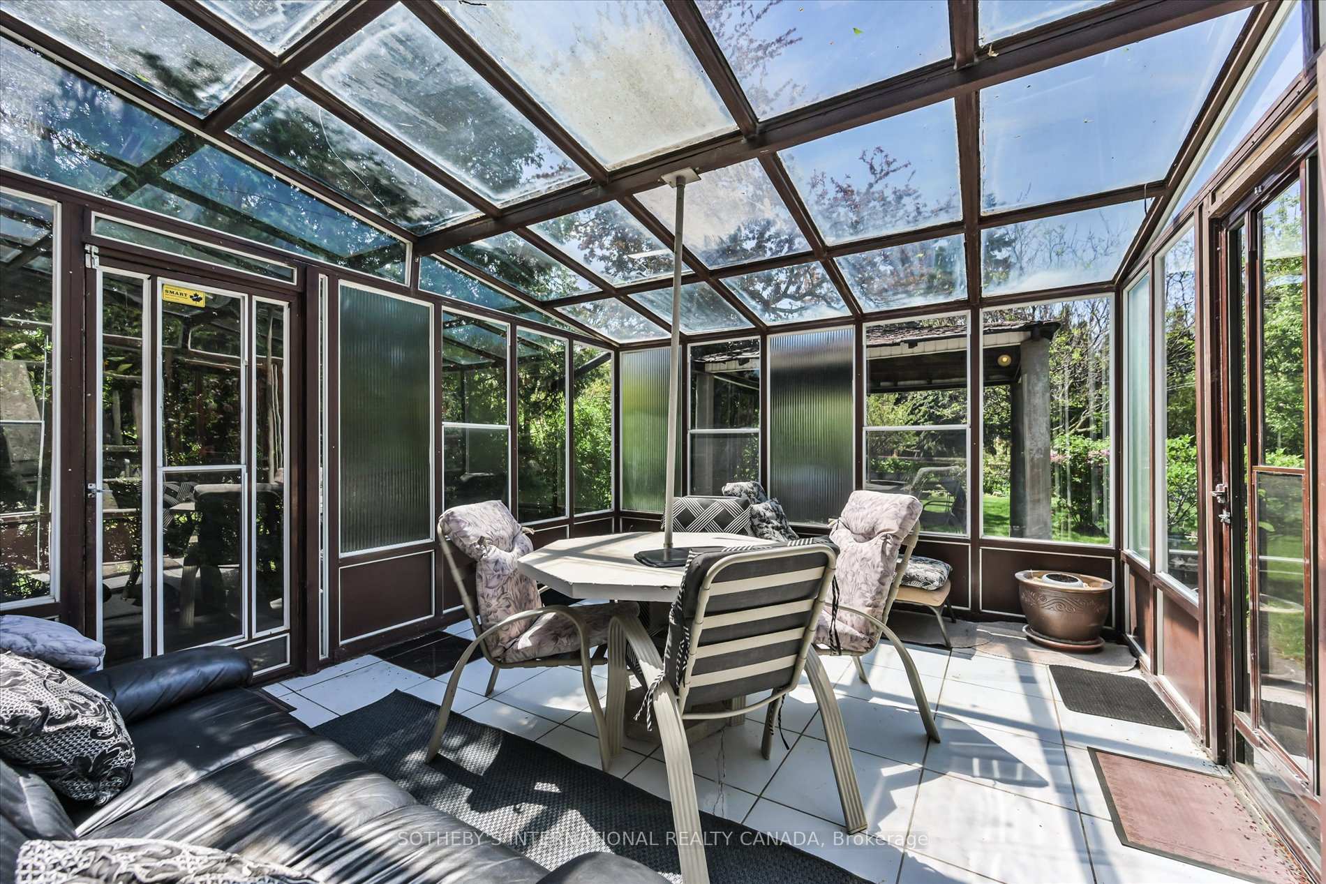 283 Derrydown Road, Toronto