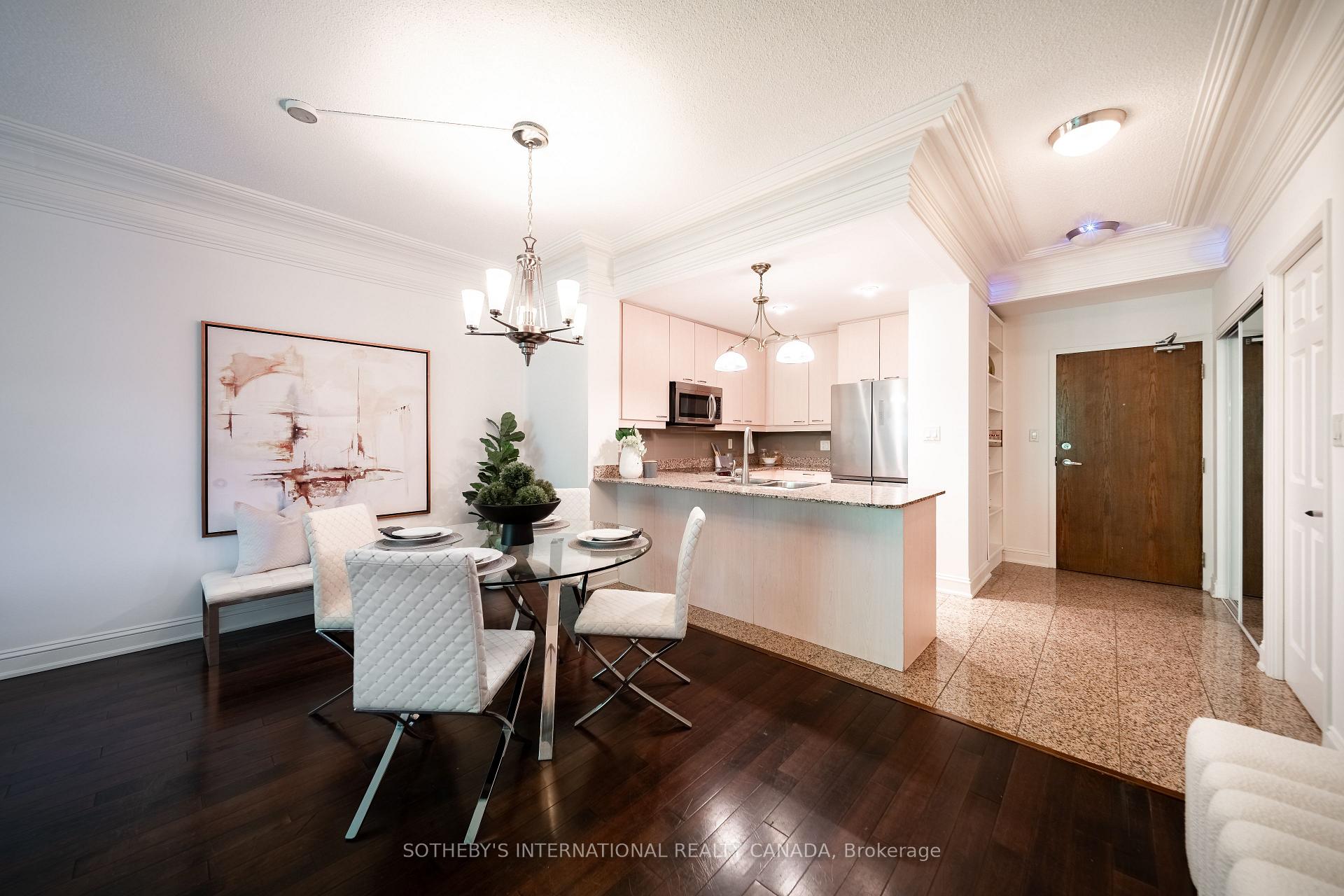 80 Palace Pier Court 302, Toronto Unit: 302