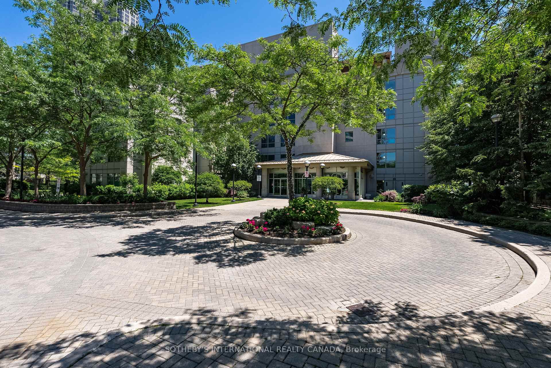 80 Palace Pier Court 302, Toronto Unit: 302