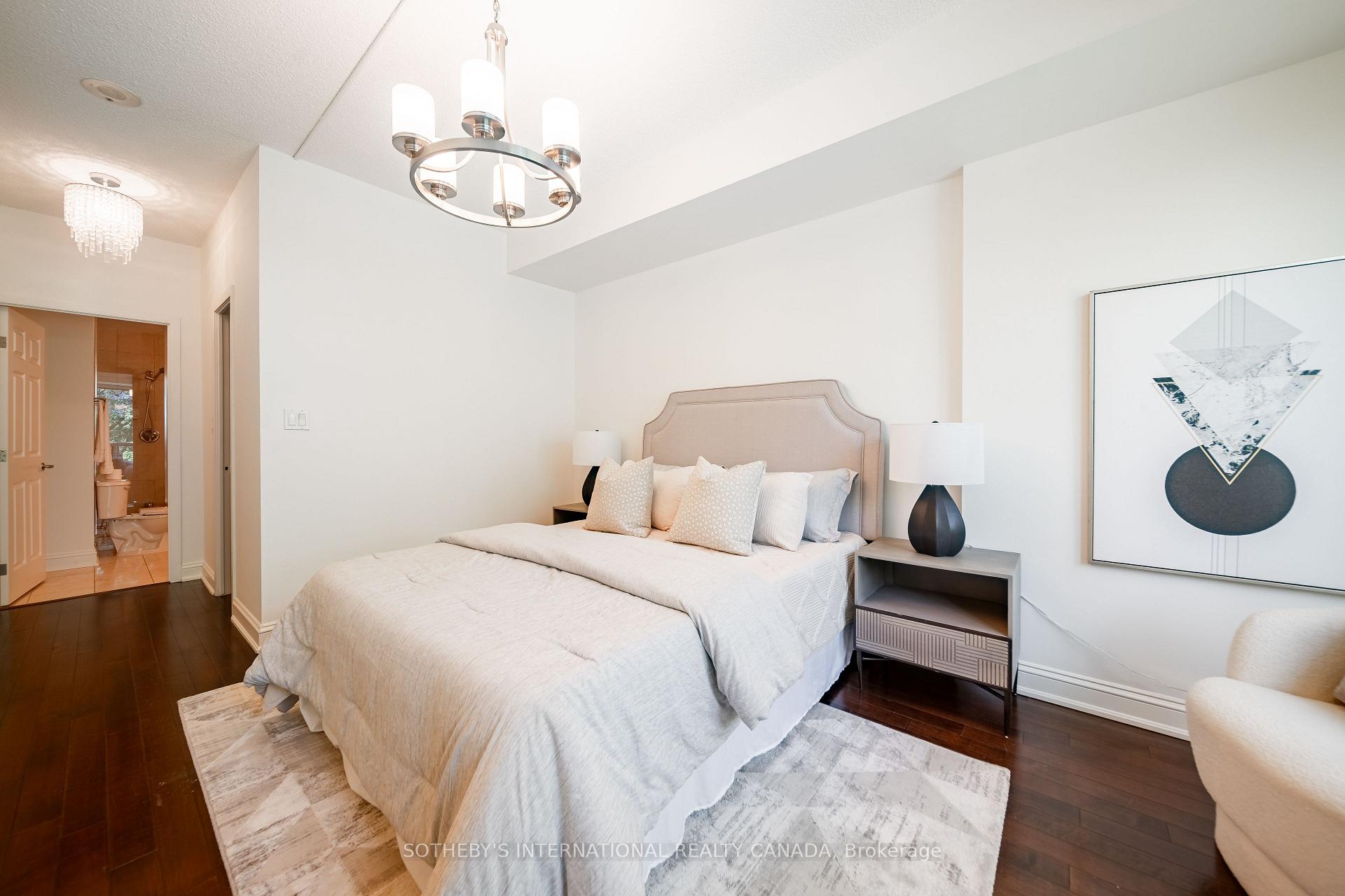 80 Palace Pier Court 302, Toronto Unit: 302
