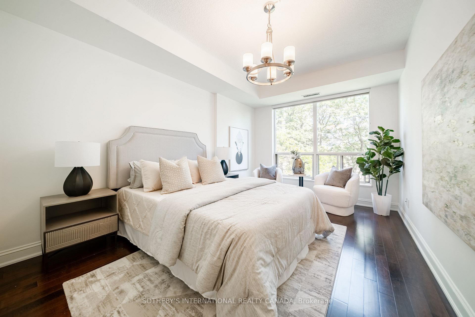 80 Palace Pier Court 302, Toronto Unit: 302