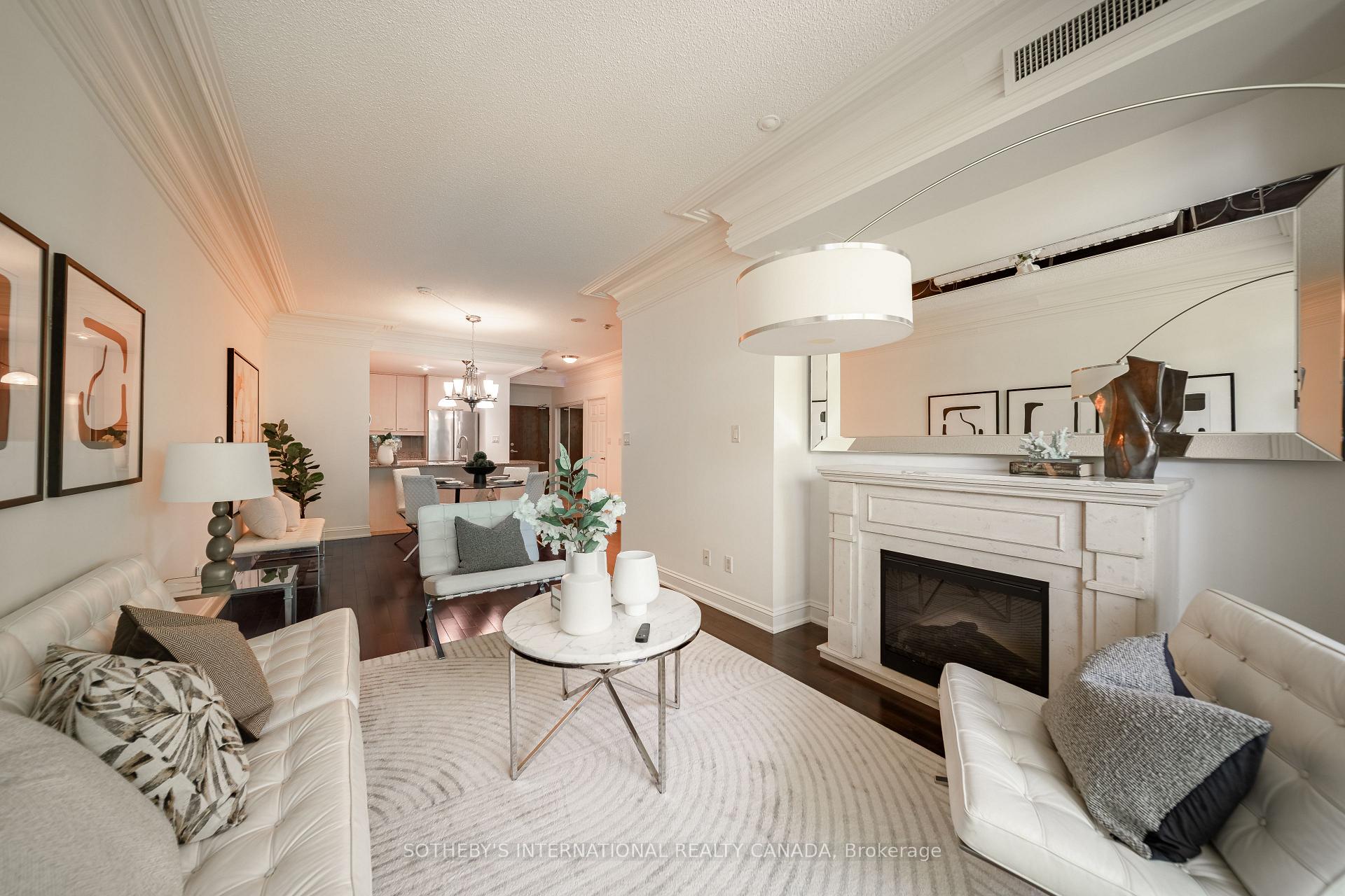 80 Palace Pier Court 302, Toronto Unit: 302