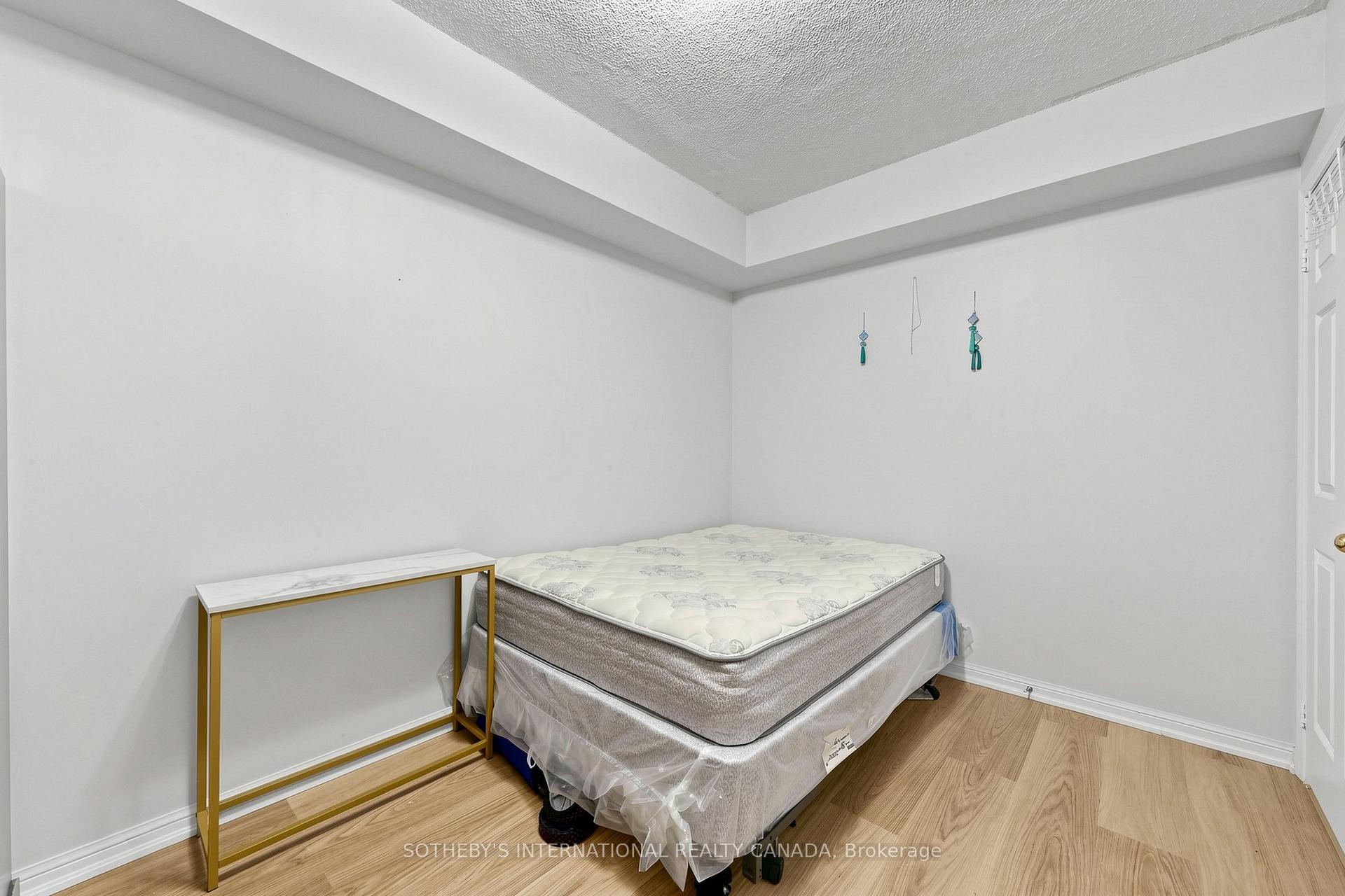 3035 Finch Avenue W 2012, Toronto Unit: 2012