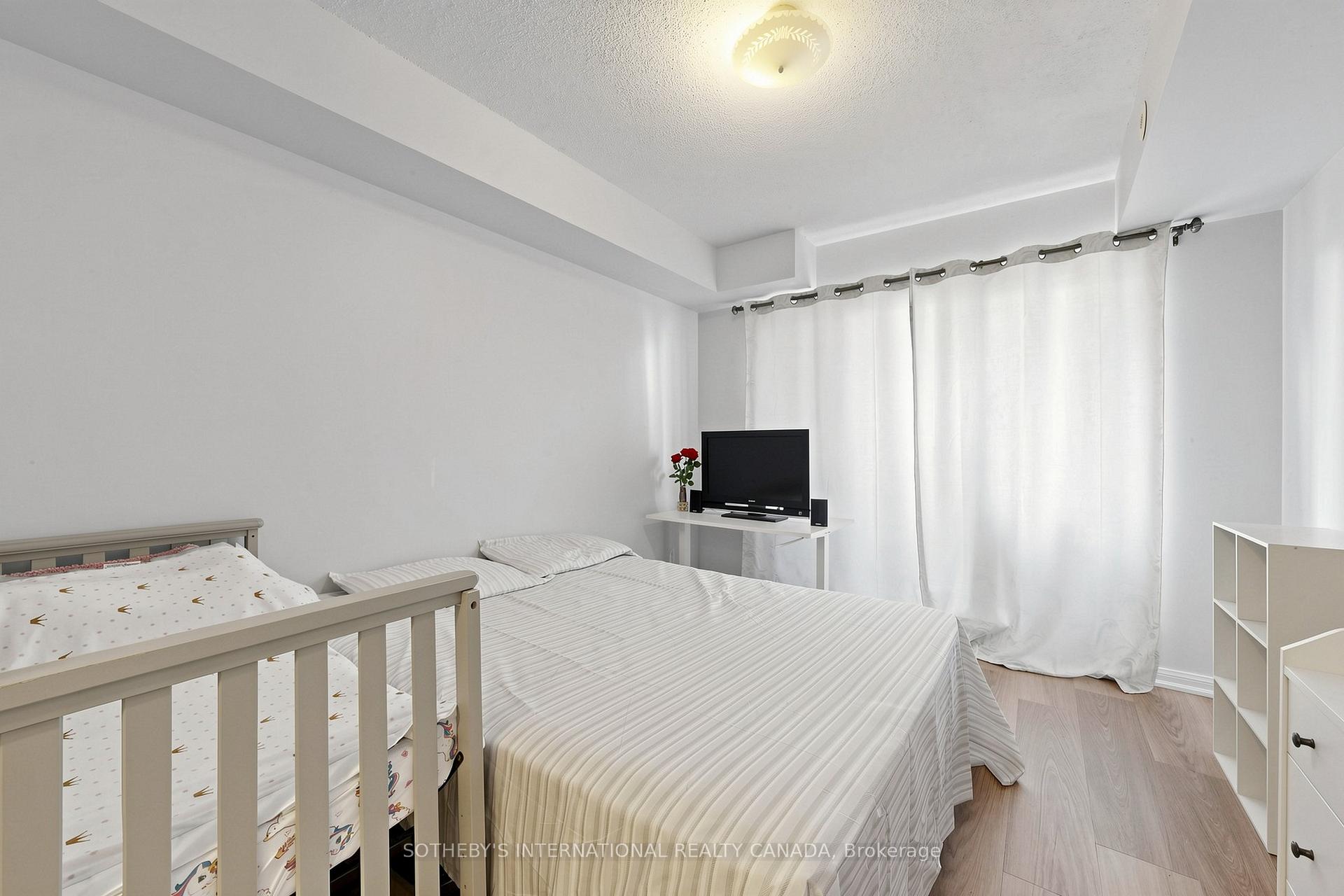 3035 Finch Avenue W 2012, Toronto Unit: 2012