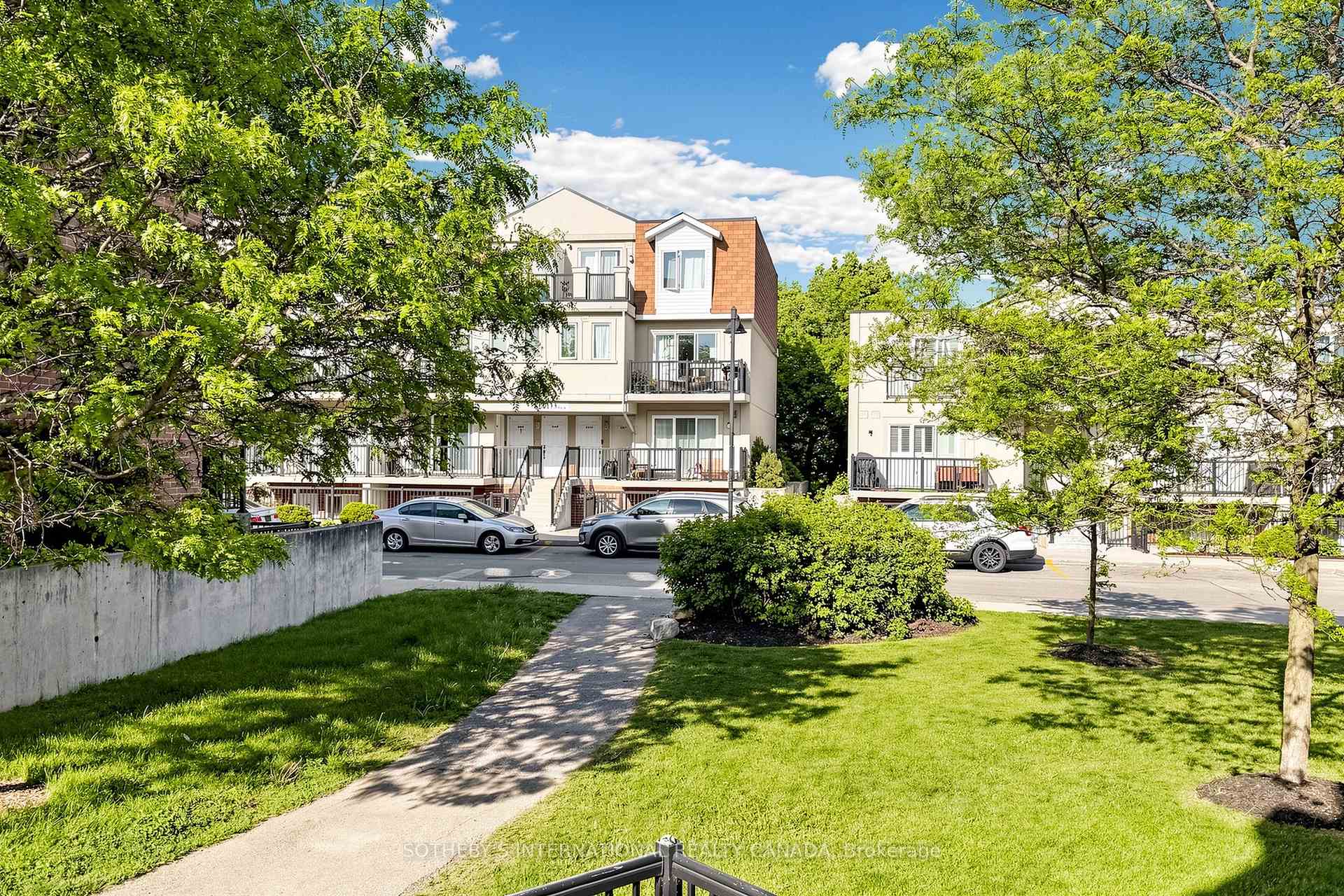 3035 Finch Avenue W 2012, Toronto Unit: 2012