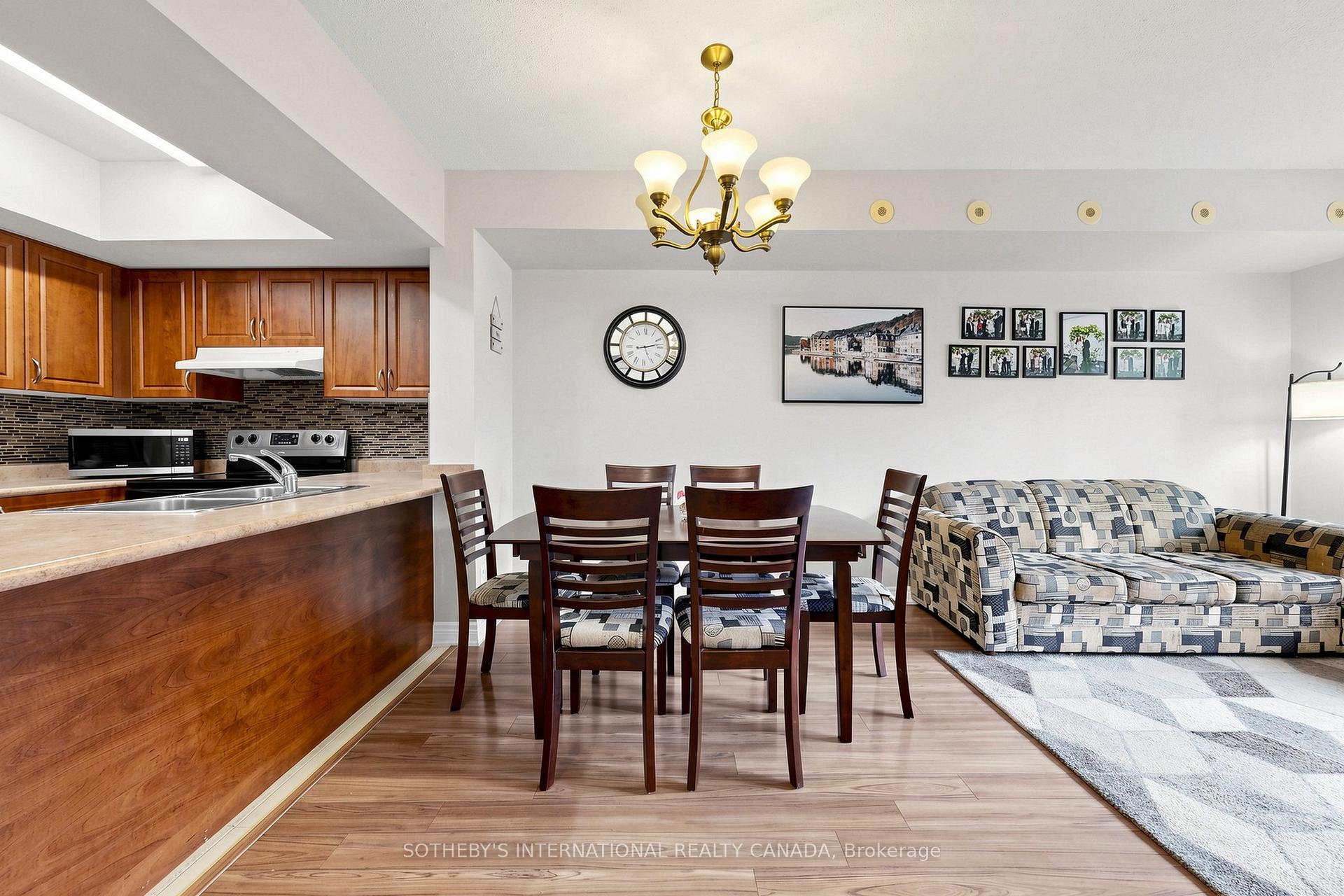 3035 Finch Avenue W 2012, Toronto Unit: 2012