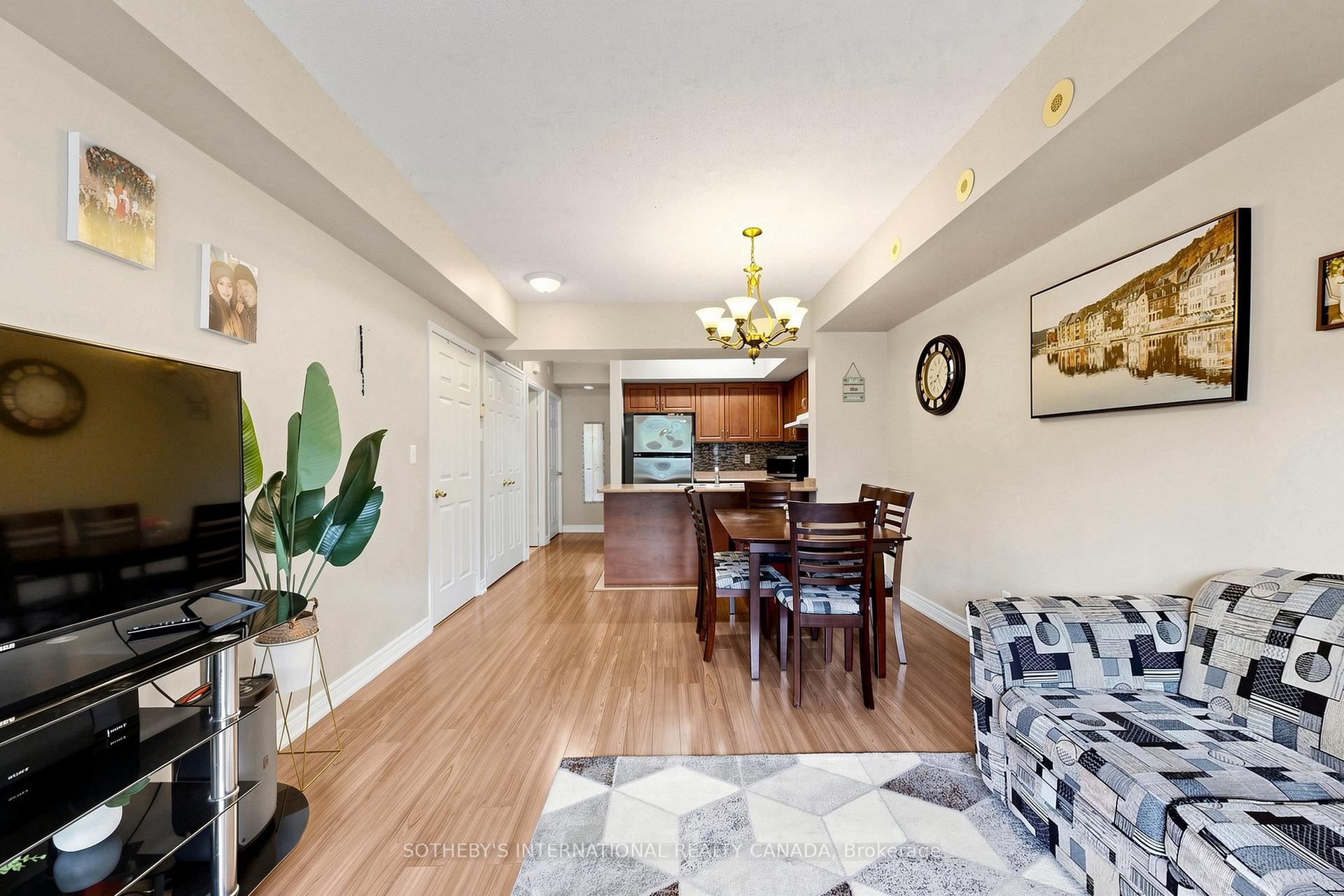 3035 Finch Avenue W 2012, Toronto Unit: 2012