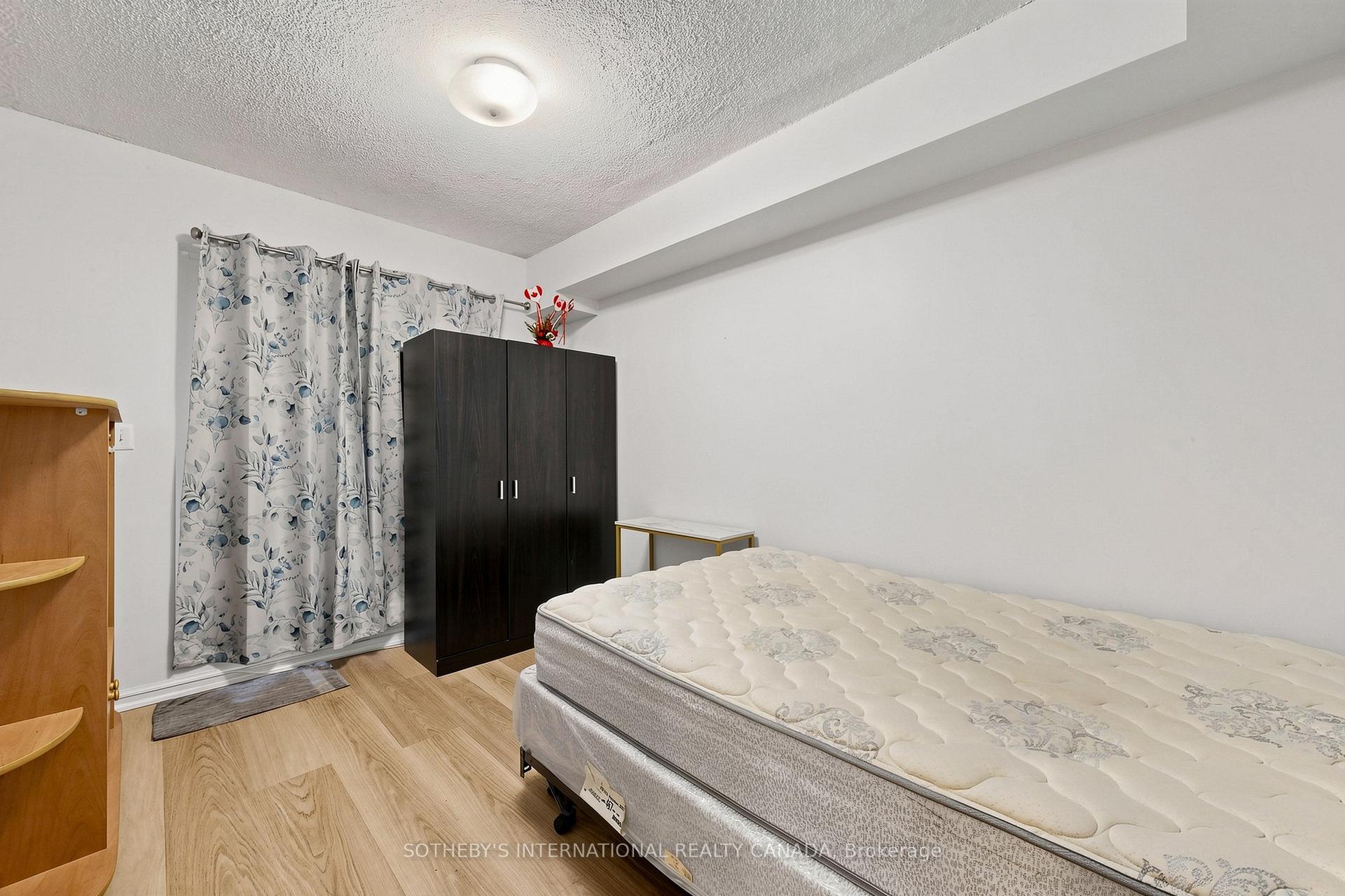 3035 Finch Avenue W 2012, Toronto Unit: 2012
