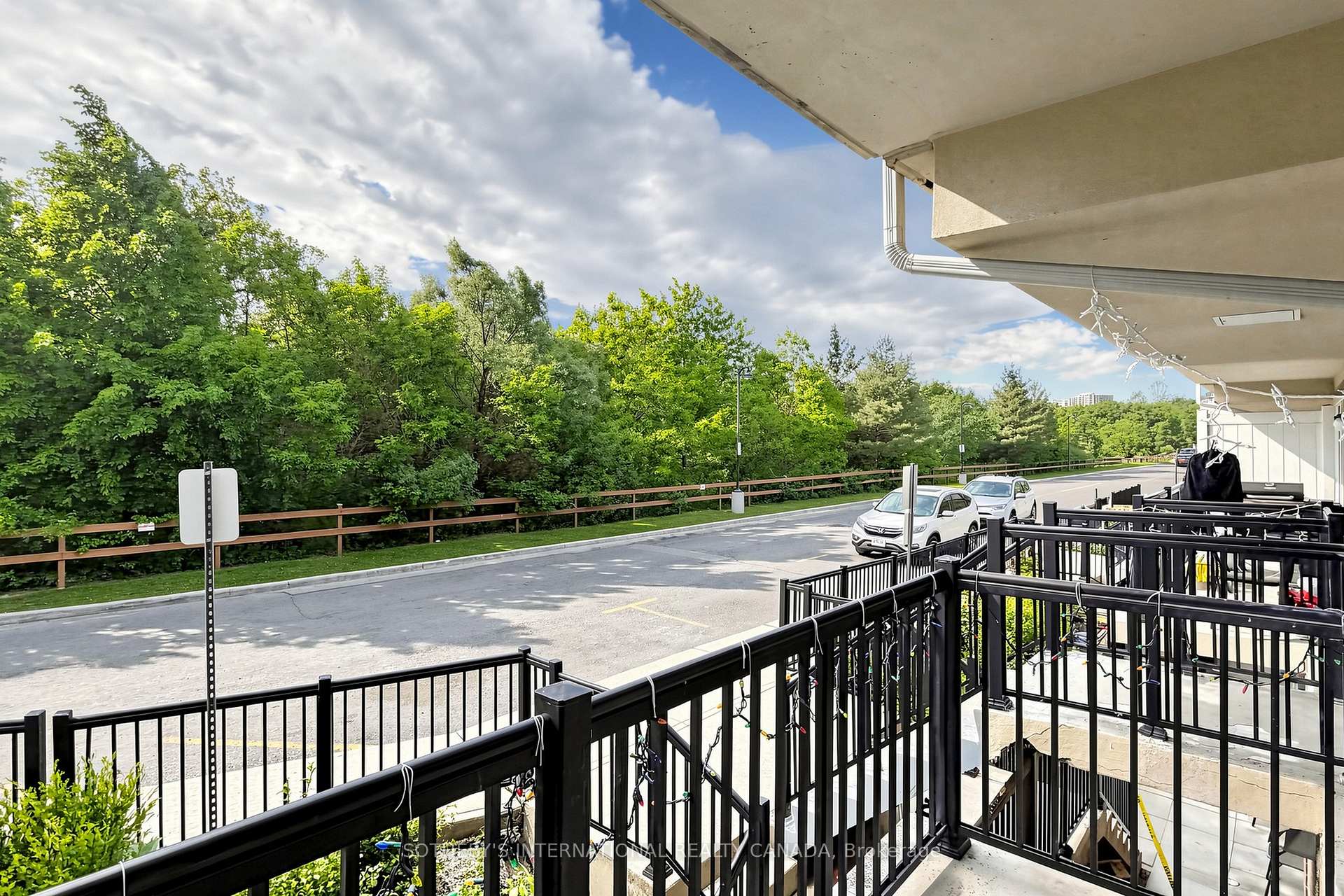 3035 Finch Avenue W 2012, Toronto Unit: 2012