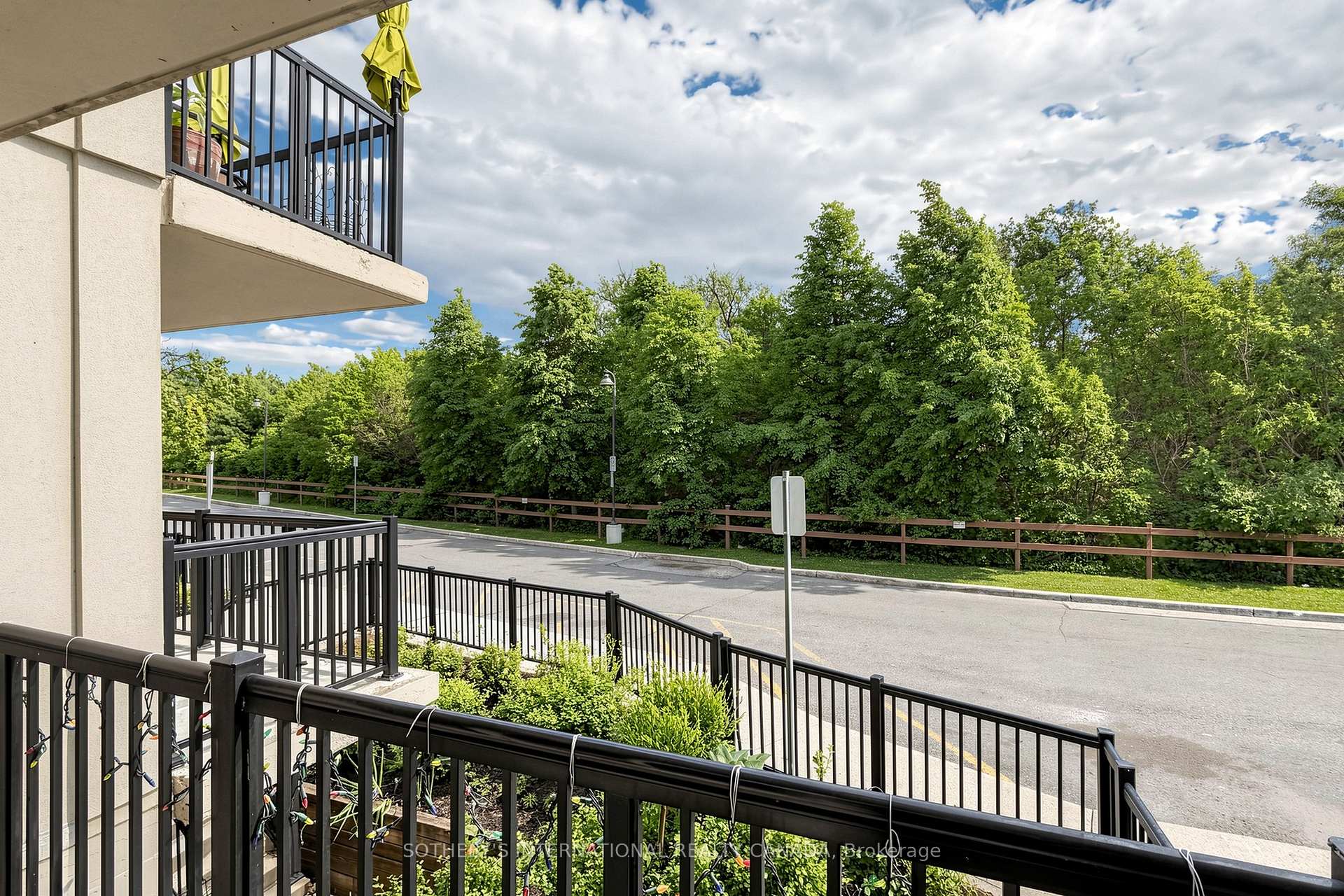 3035 Finch Avenue W 2012, Toronto Unit: 2012