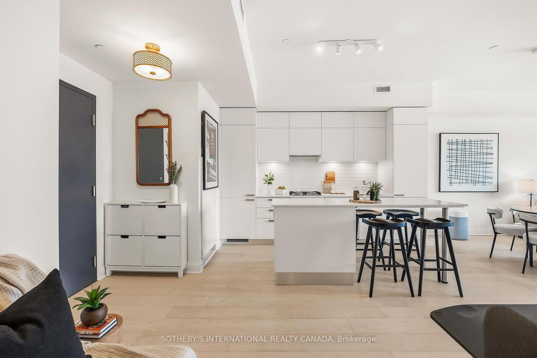 245 Perth Avenue N 104, Toronto Unit: 104