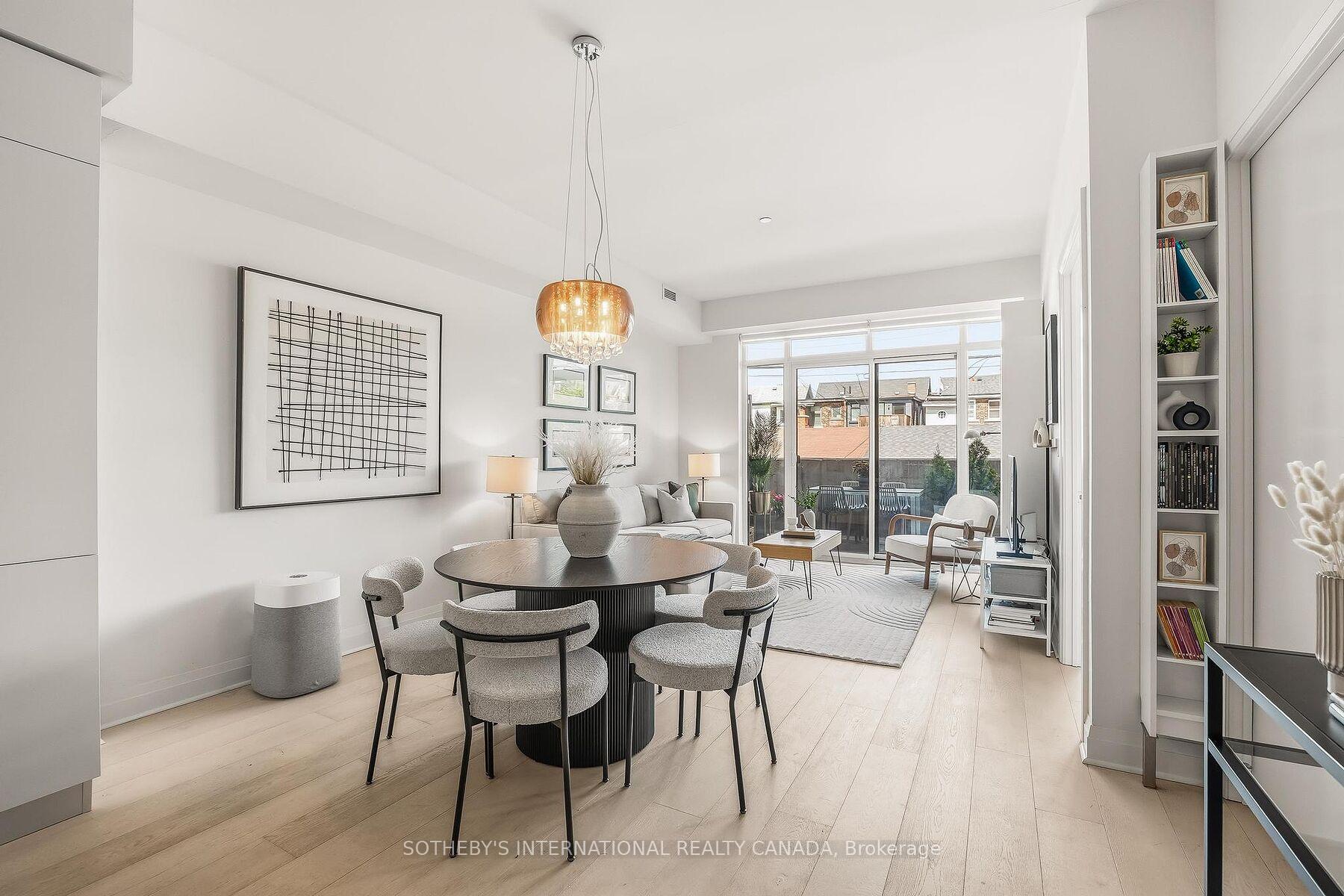 245 Perth Avenue N 104, Toronto Unit: 104