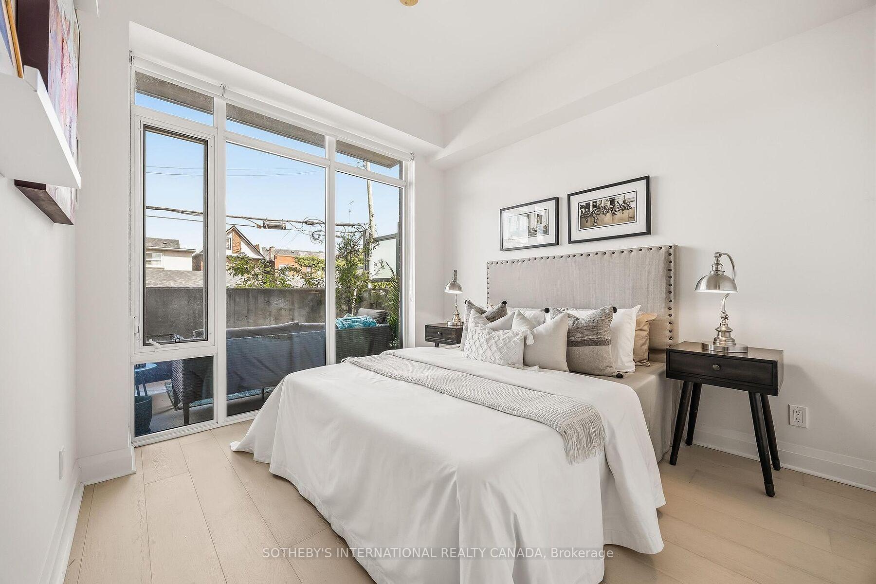245 Perth Avenue N 104, Toronto Unit: 104