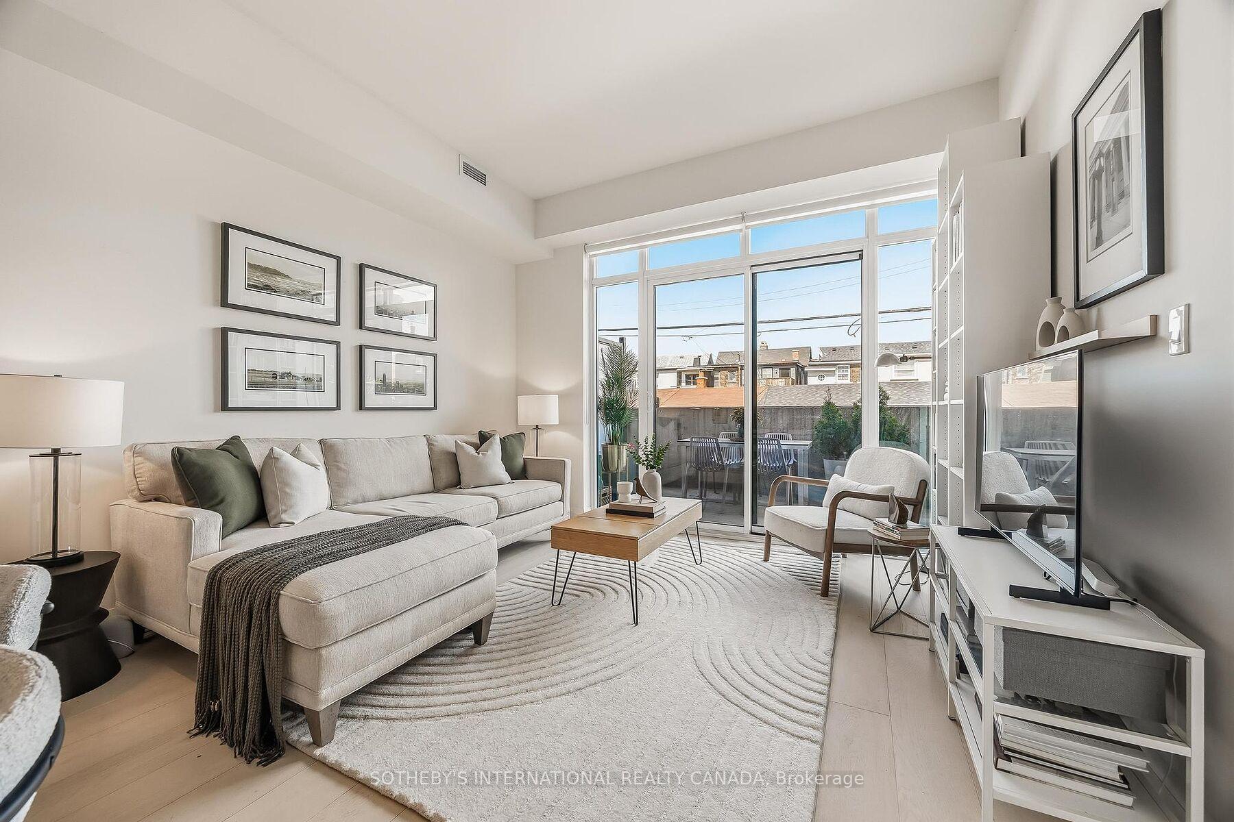 245 Perth Avenue N 104, Toronto Unit: 104