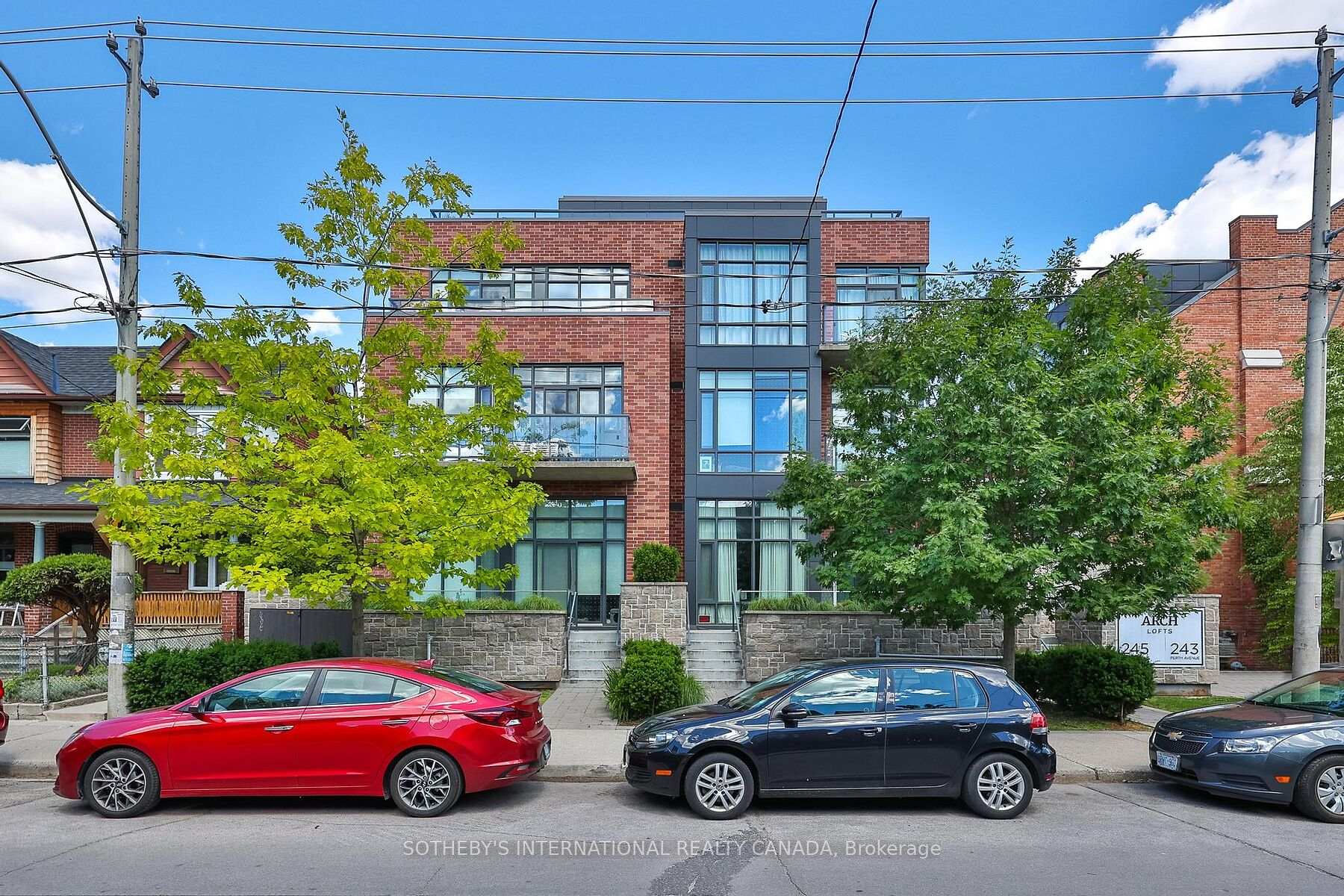 245 Perth Avenue N 104, Toronto Unit: 104