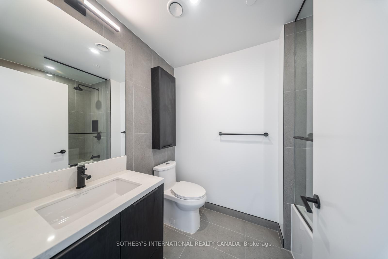 5 York Garden Way 703, Toronto Unit: 703