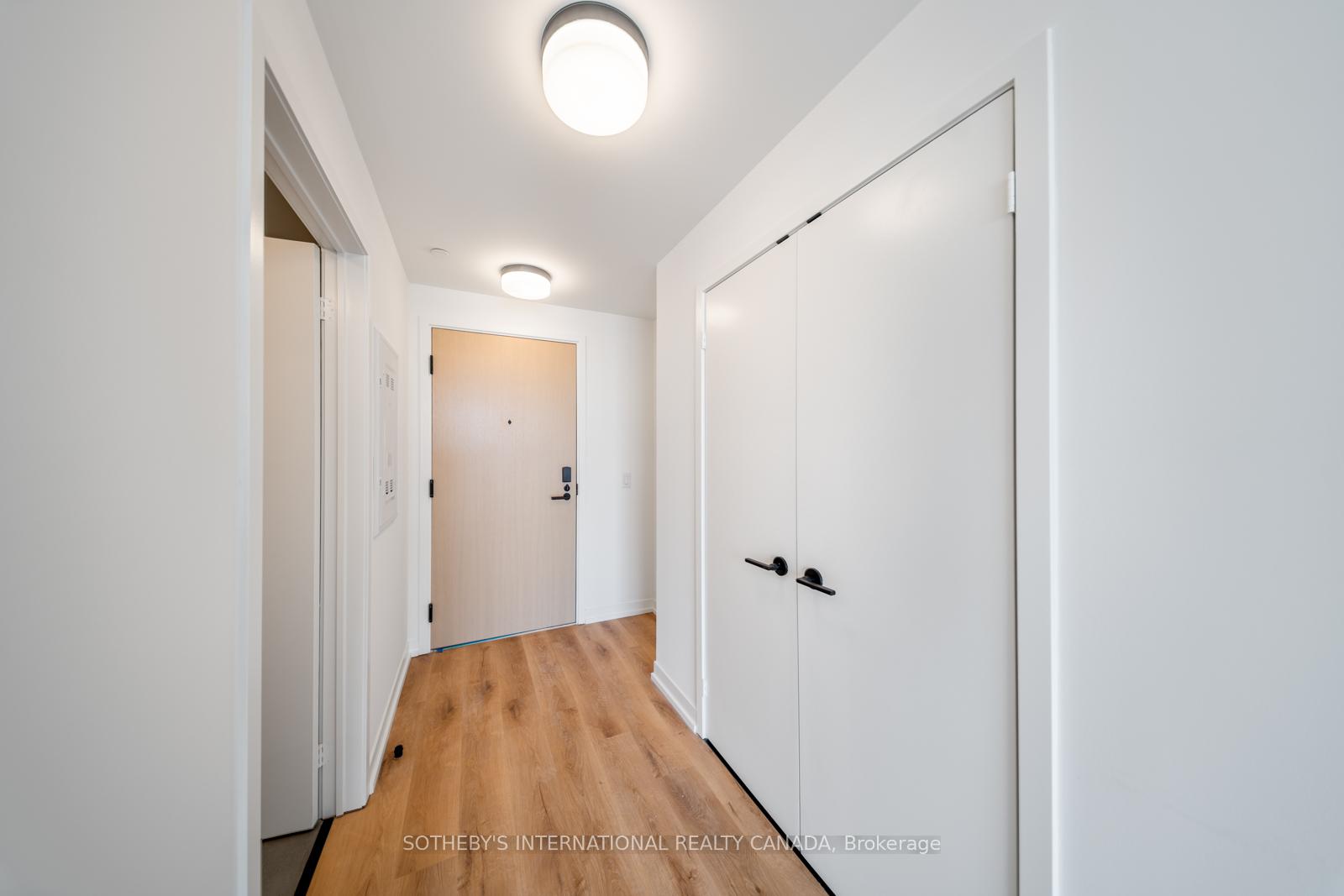 5 York Garden Way 703, Toronto Unit: 703