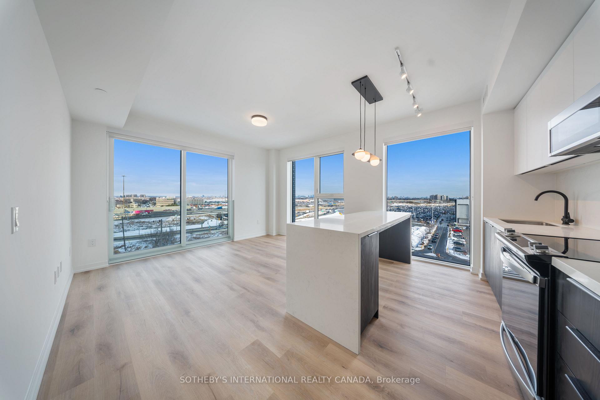 5 York Garden Way 402, Toronto Unit: 402