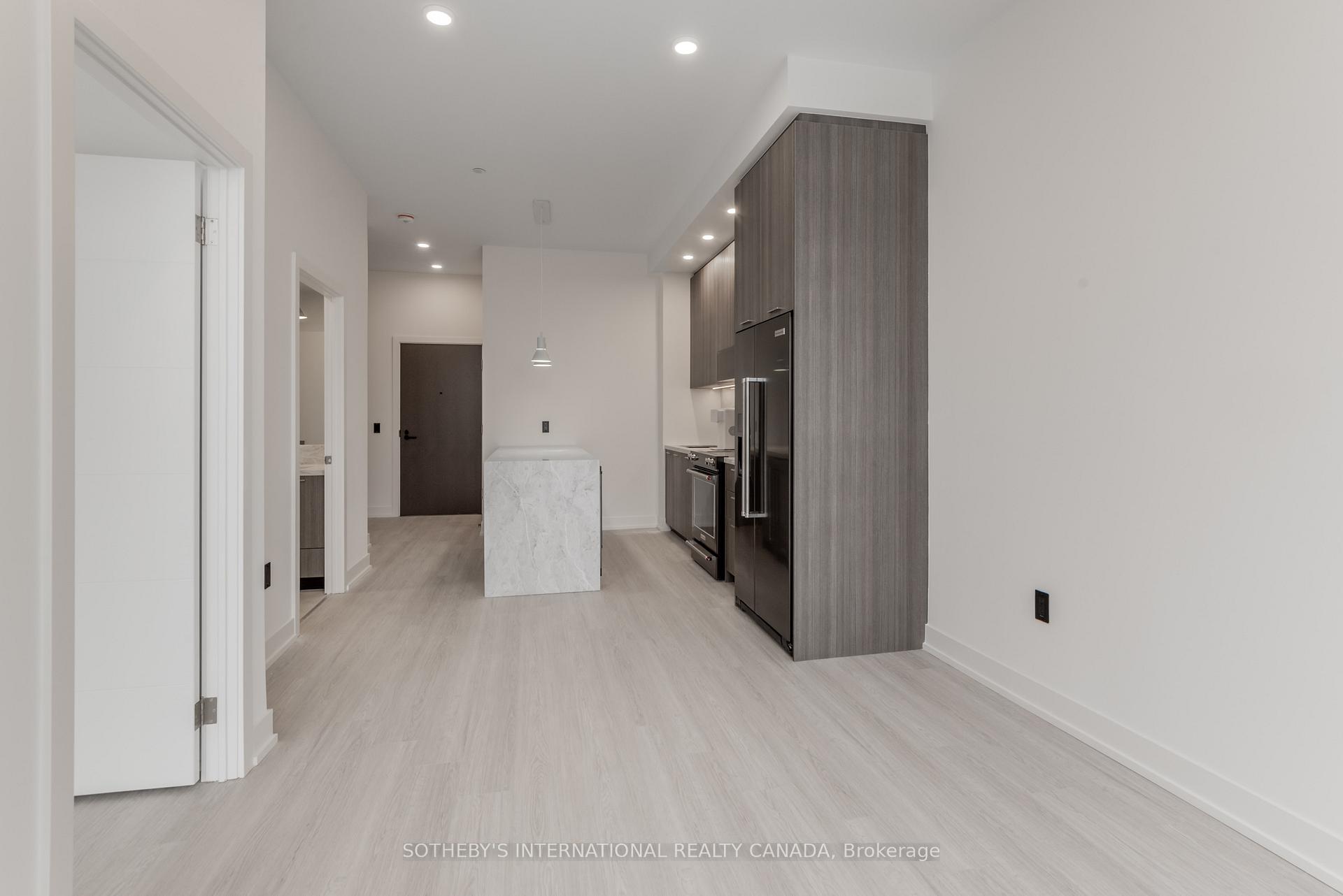 31 York Garden Way 505, Toronto Unit: 505