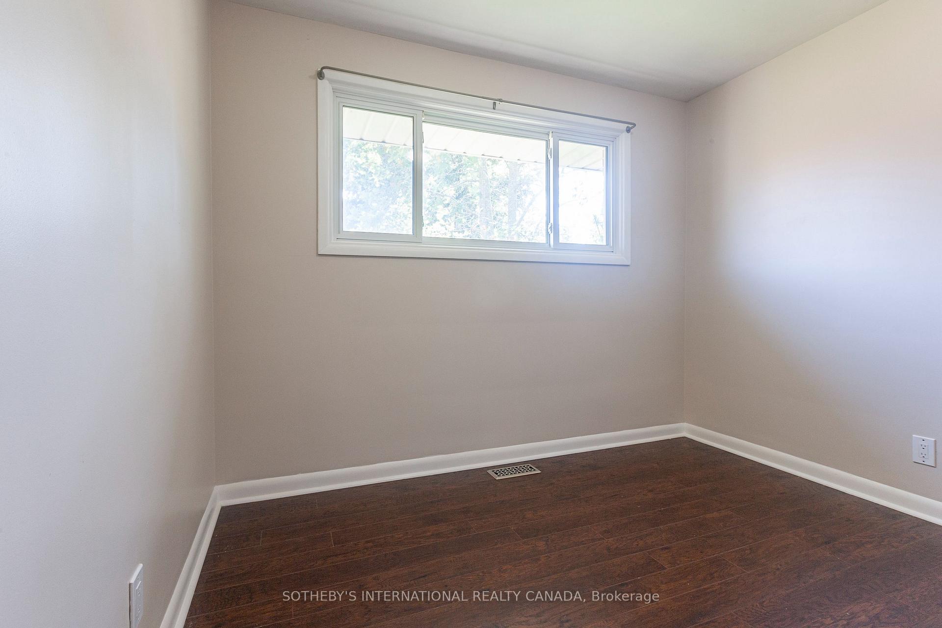 1461 Moss Glen Road