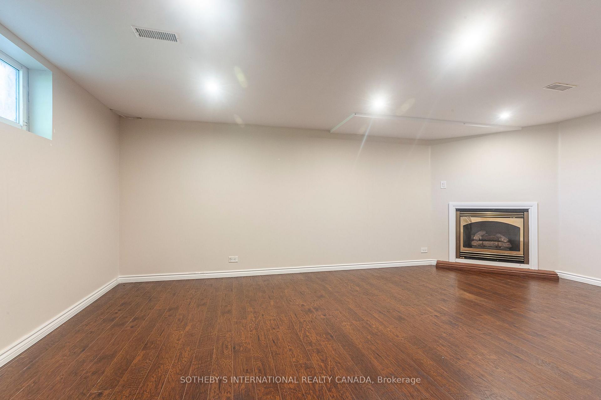 1461 Moss Glen Road