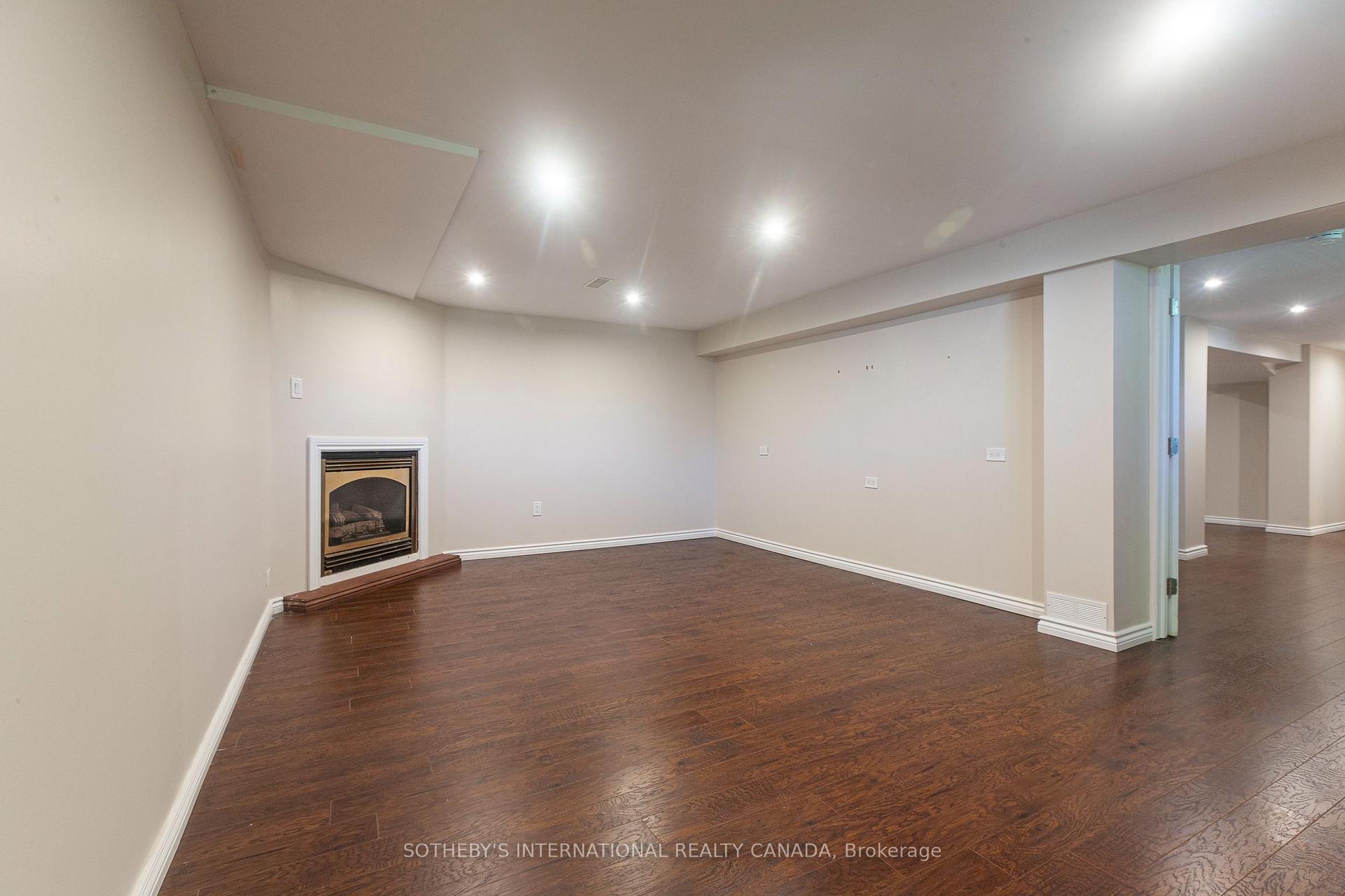 1461 Moss Glen Road