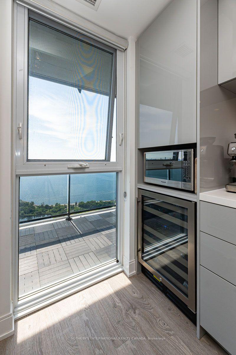 70 Annie Craig Drive 4805, Toronto Unit: 4805