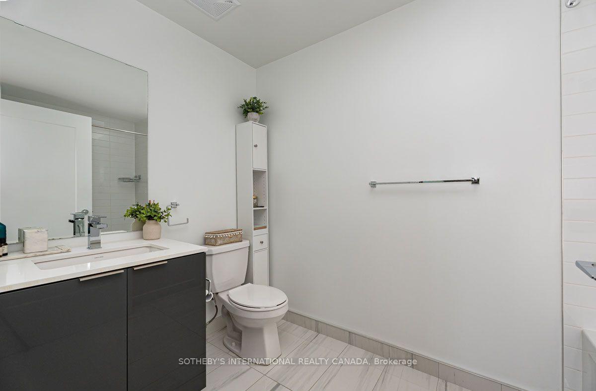 70 Annie Craig Drive 4805, Toronto Unit: 4805