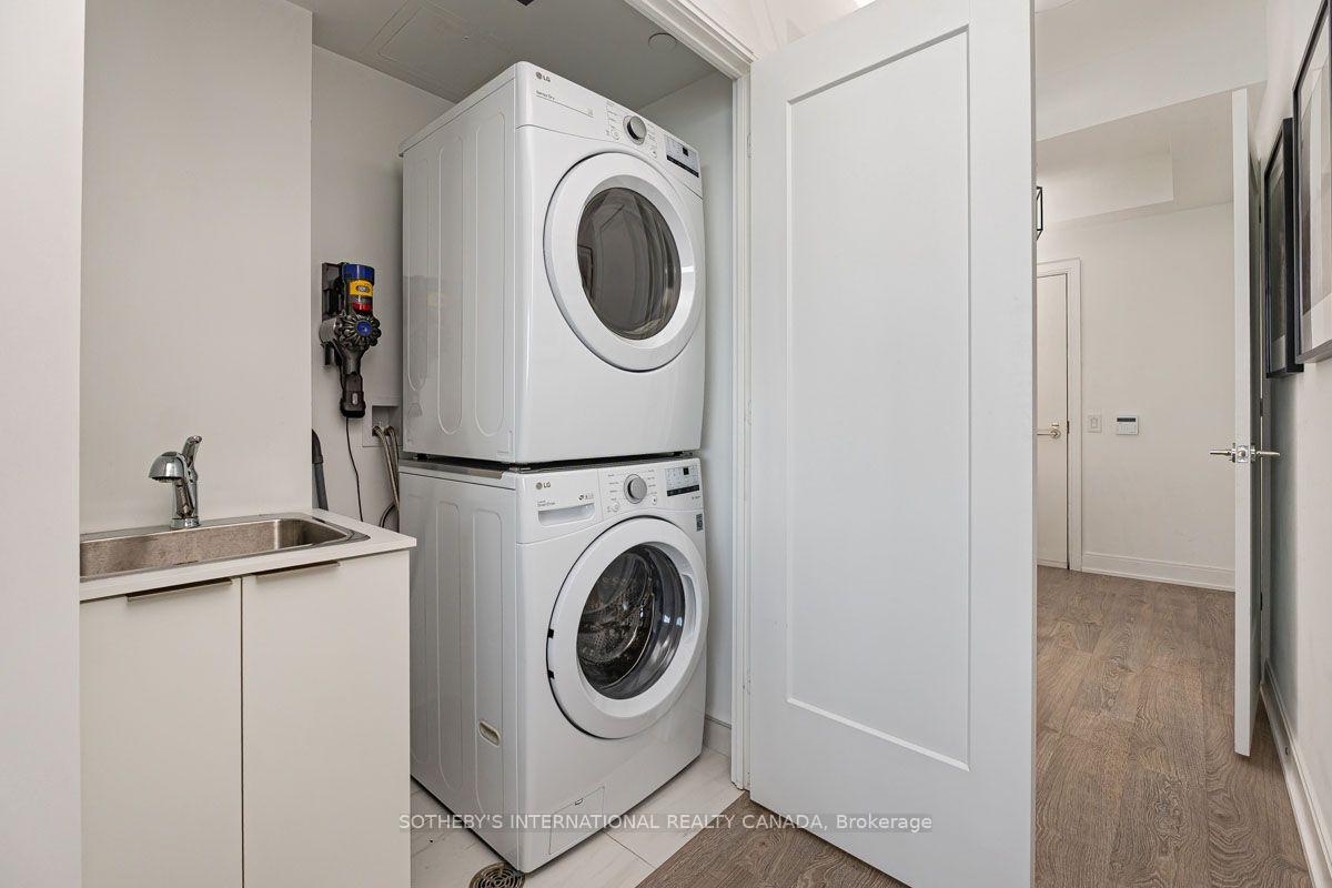 70 Annie Craig Drive 4805, Toronto Unit: 4805