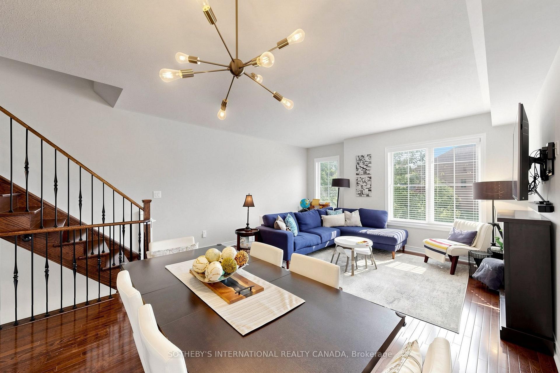 38 Cedar Lake Crescent