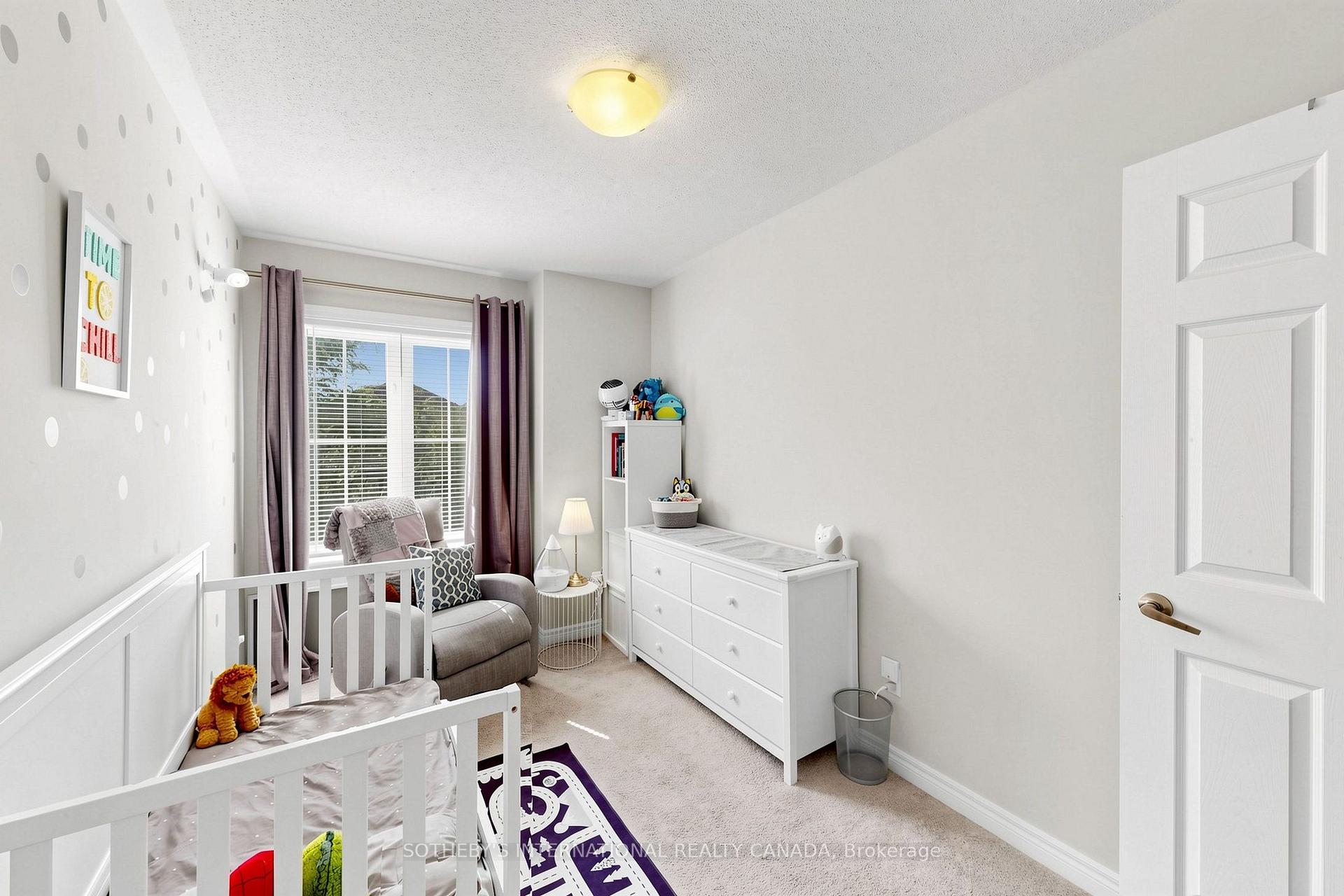 38 Cedar Lake Crescent