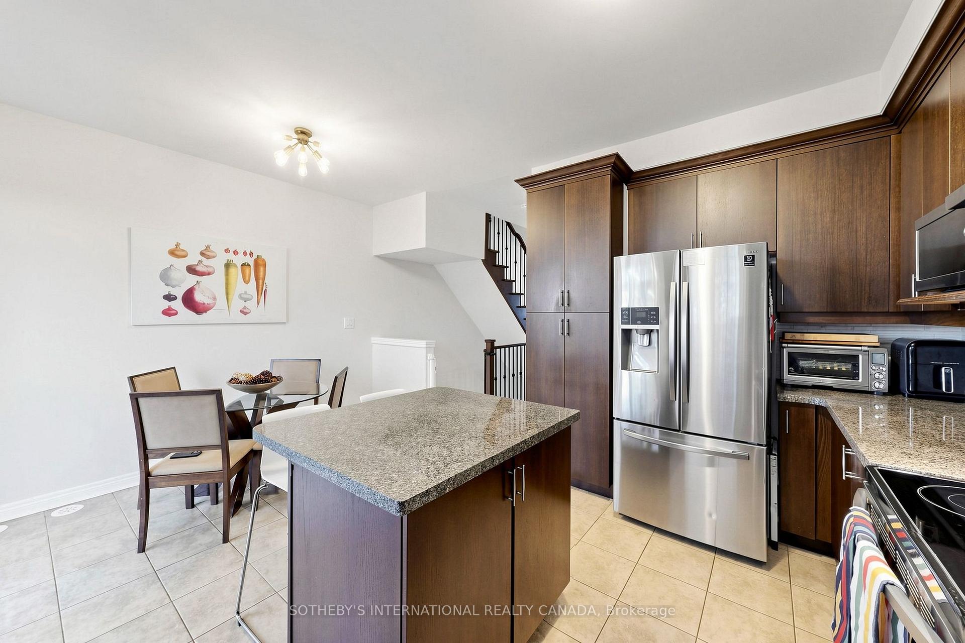 38 Cedar Lake Crescent