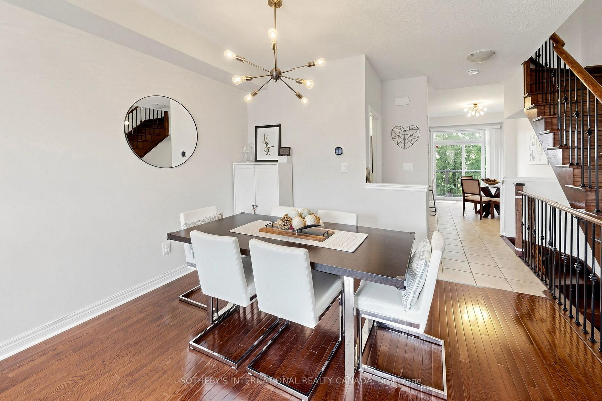 38 Cedar Lake Crescent