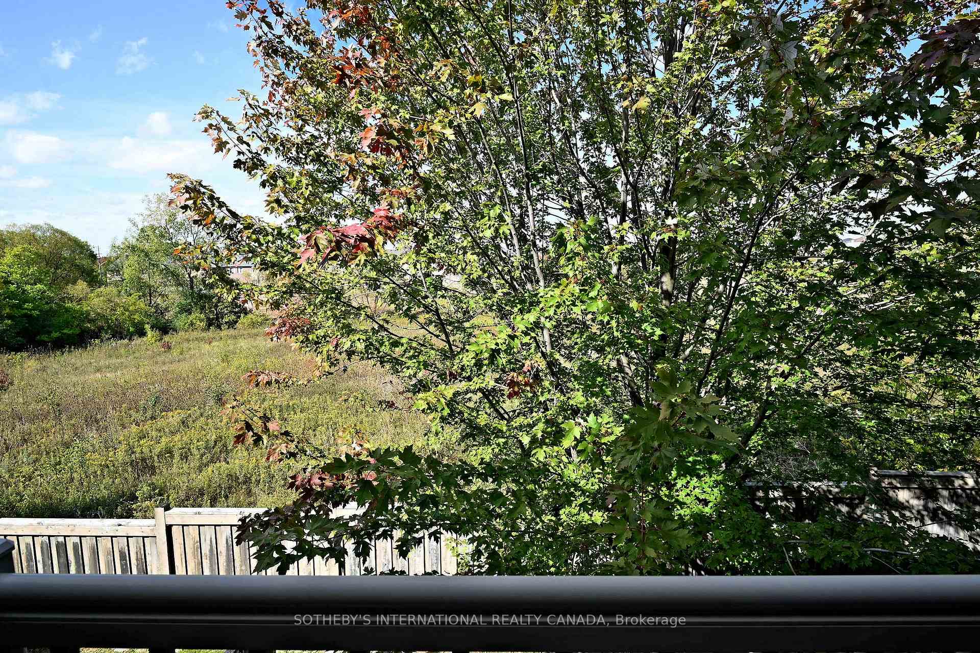 38 Cedar Lake Crescent