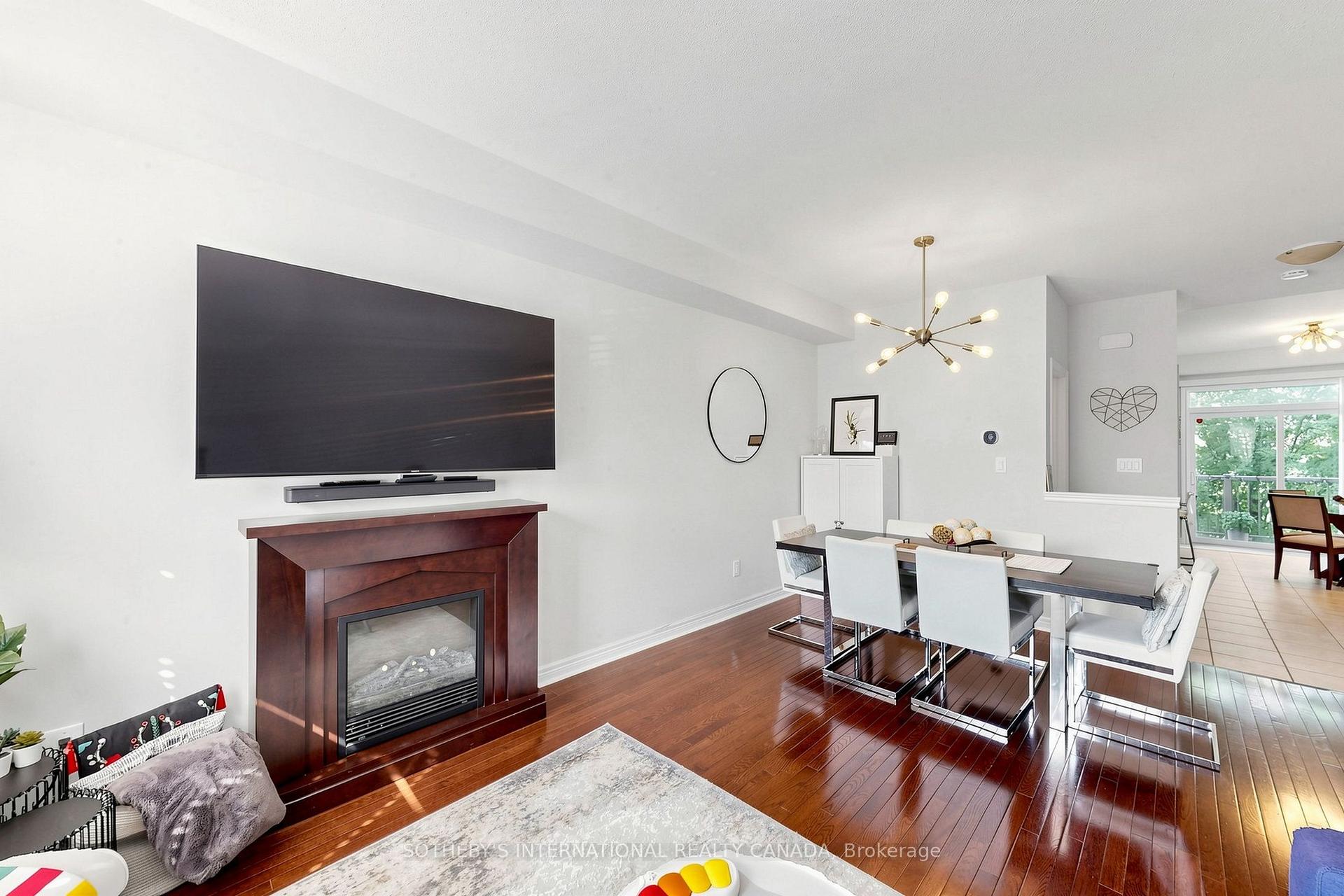 38 Cedar Lake Crescent