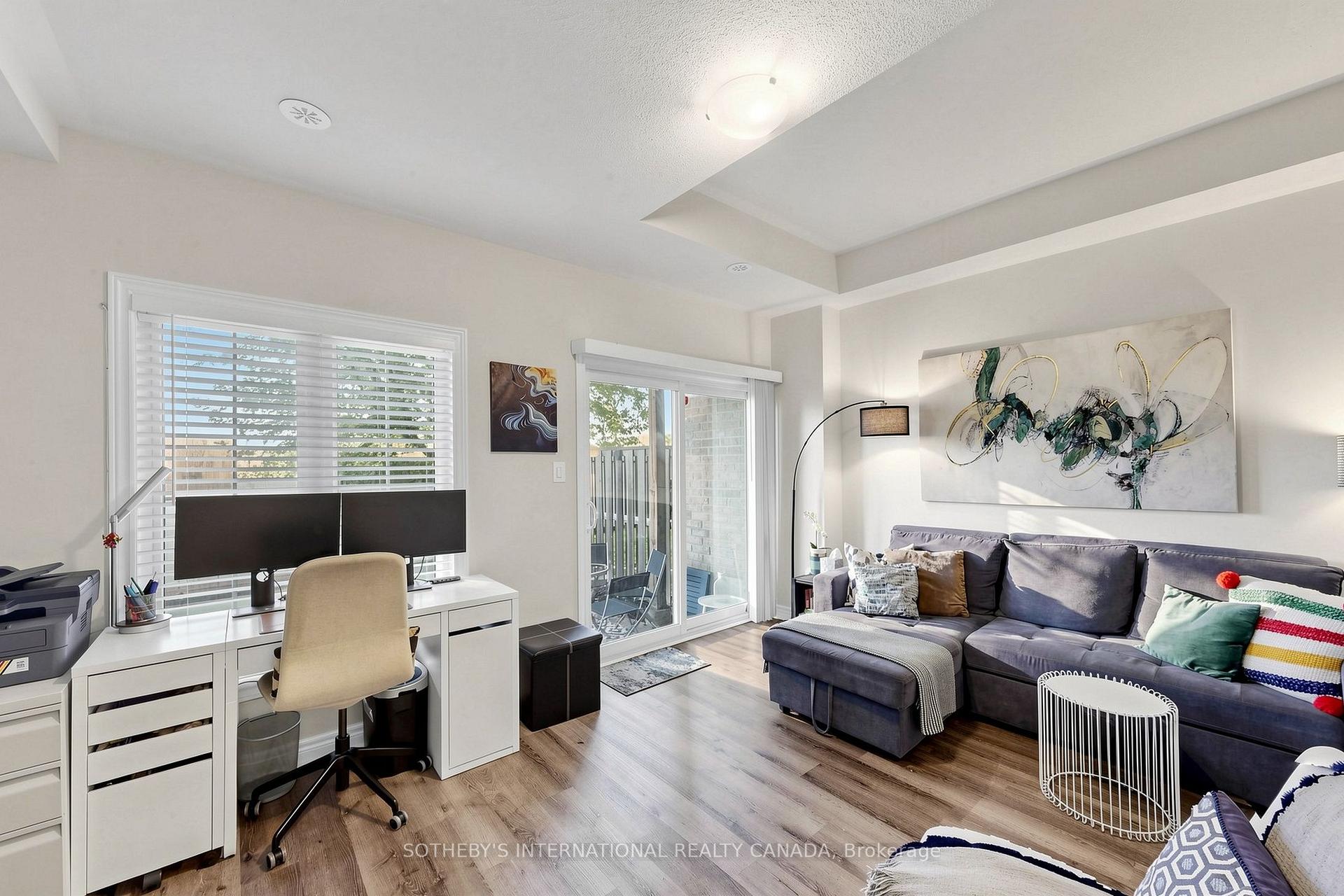 38 Cedar Lake Crescent