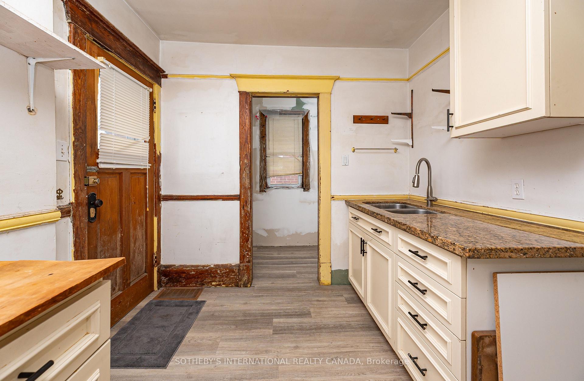 4 Marshall Boulevard, Toronto